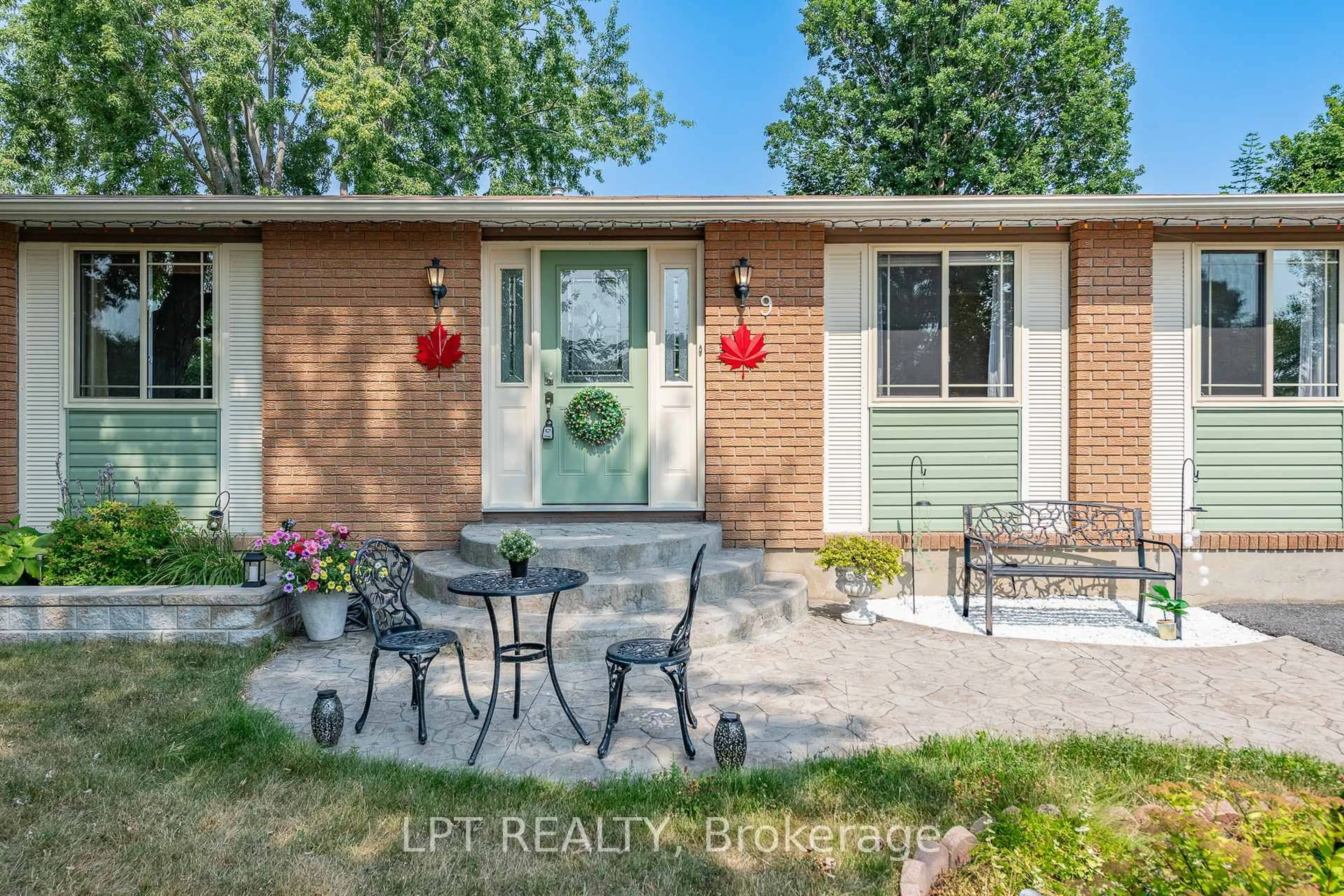 Home with brick exterior material, street for 9 Dallaire Cres, Richmond Ontario K0A 2Z0
