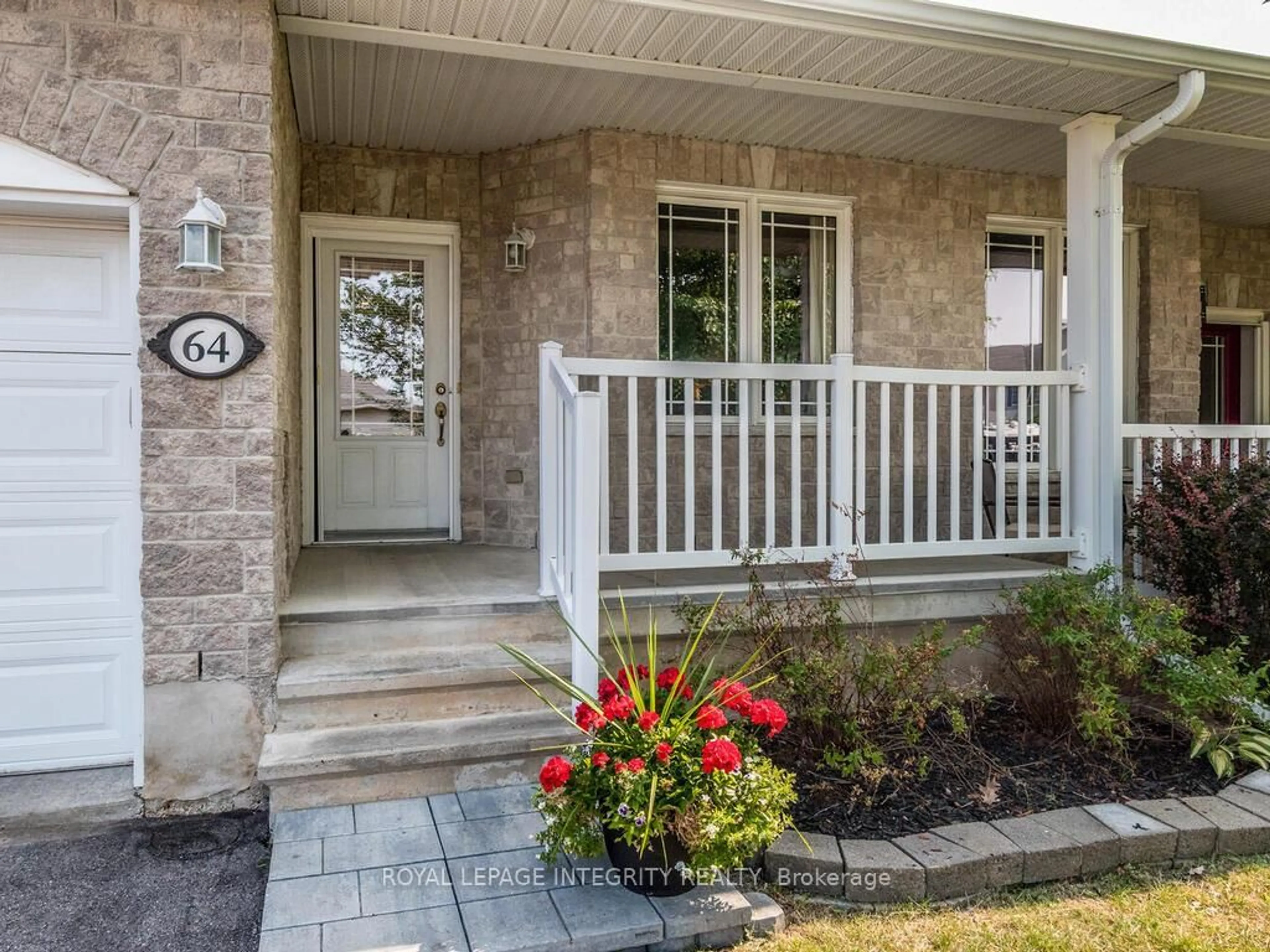 Indoor entryway for 64 Frieday St, Arnprior Ontario K7S 0A6
