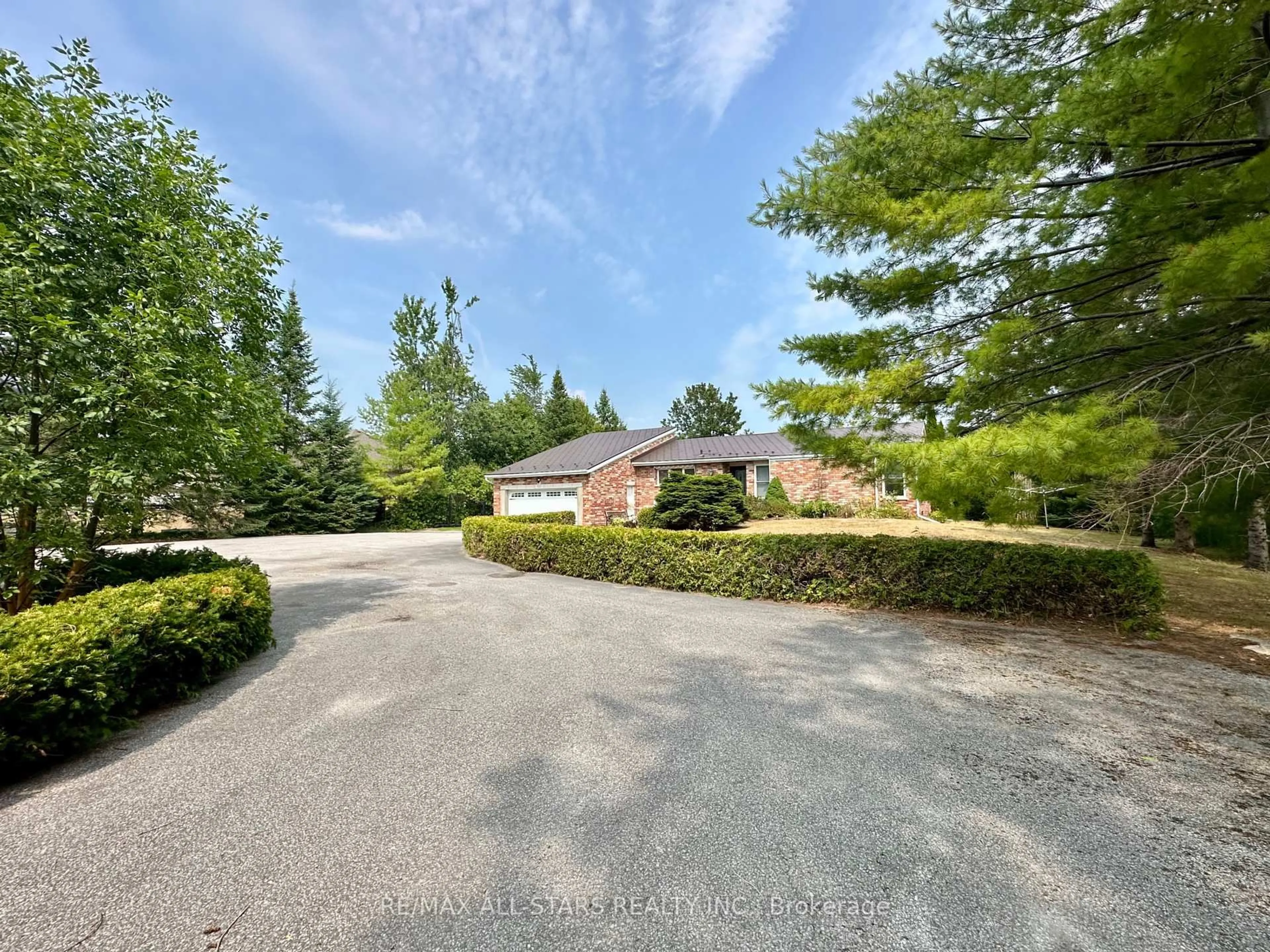A pic from outside/outdoor area/front of a property/back of a property/a pic from drone, street for 321 Rabys Shore Dr, Kawartha Lakes Ontario K0M 1N0