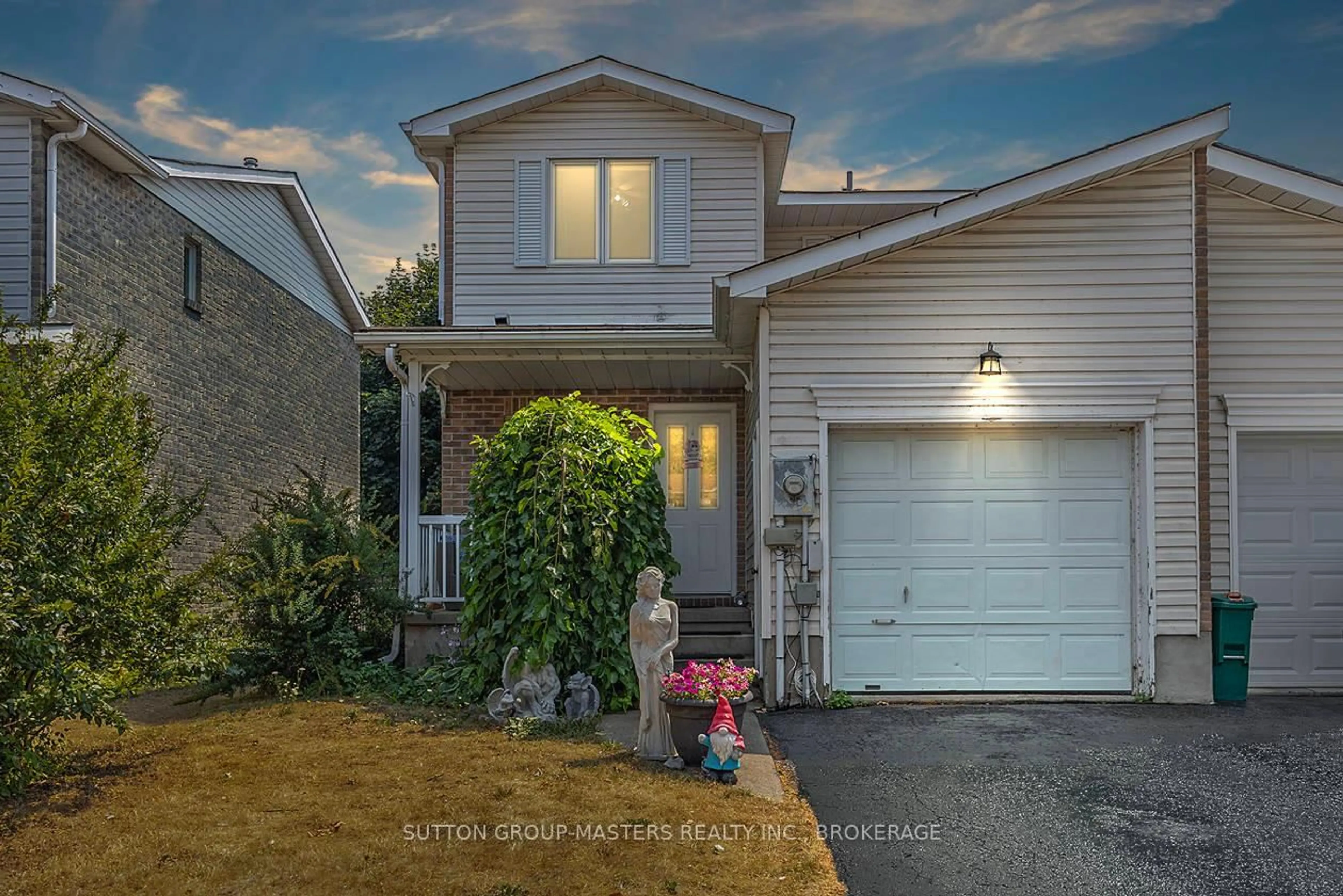 Home with vinyl exterior material, street for 263 Vanguard Crt, Kingston Ontario K7M 8P8