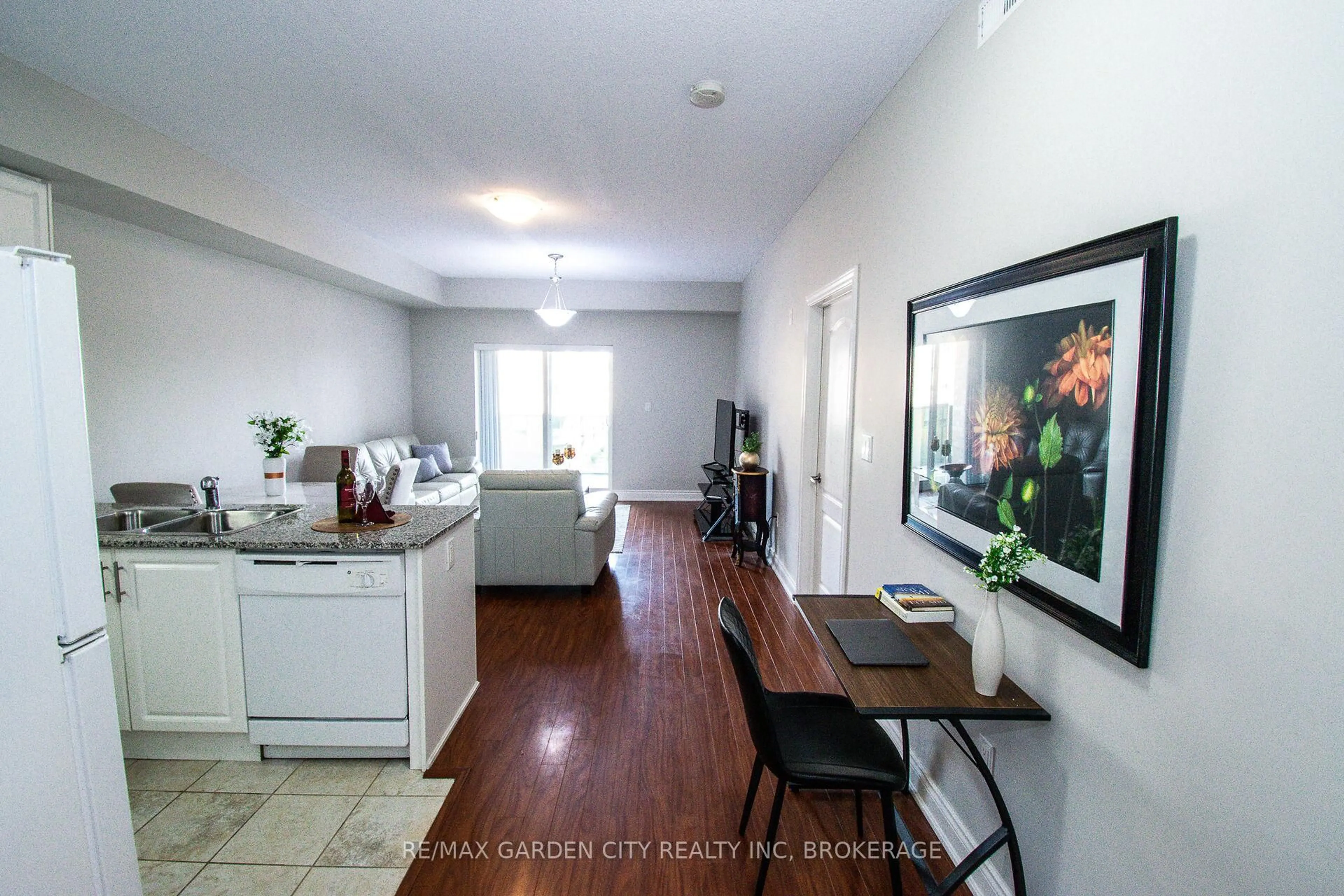 Unknown for 8111 Forest Glen Dr #320, Niagara Falls Ontario L2H 2Y7