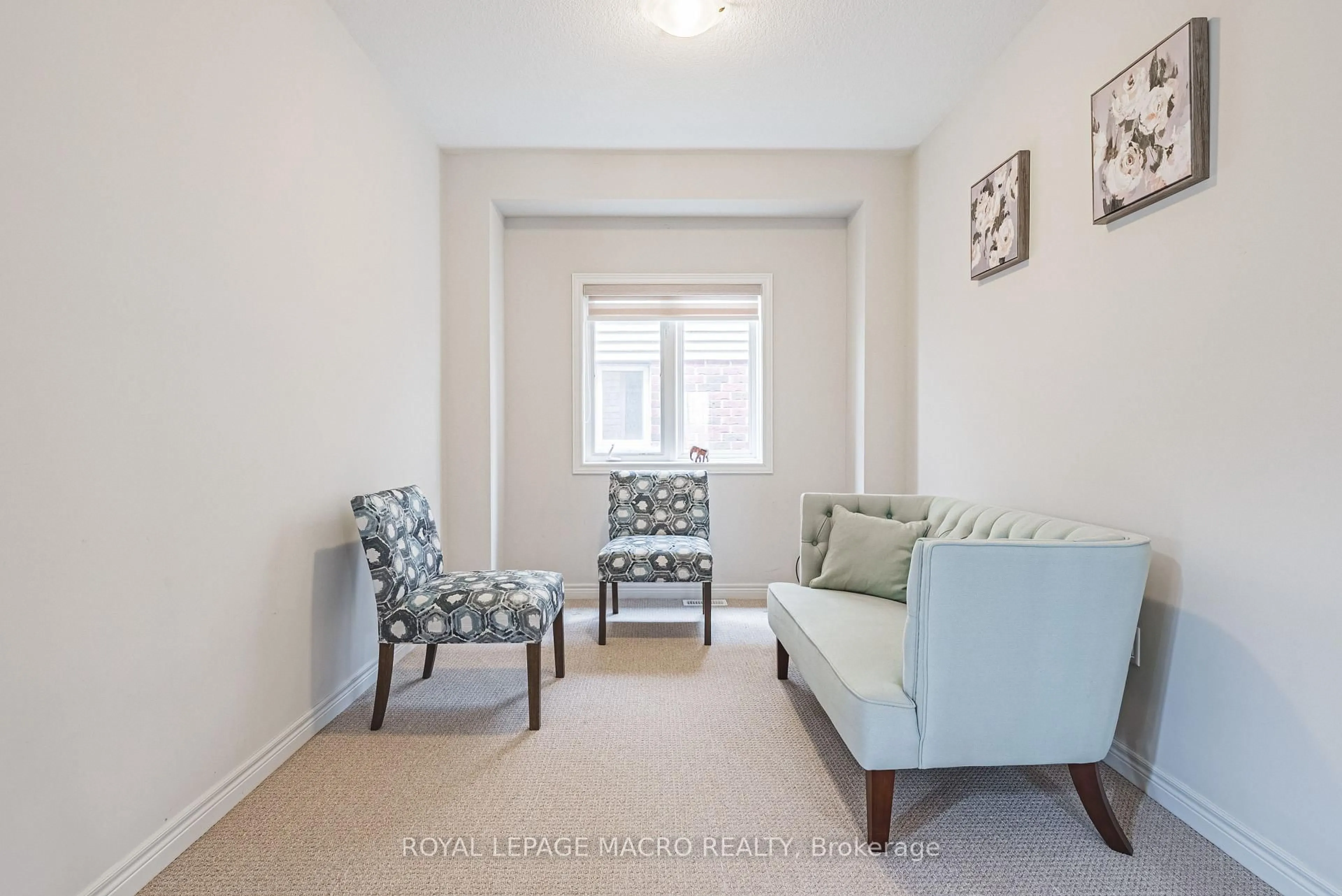 Living room with furniture, unknown for 224 Pumpkin Pass, Hamilton Ontario L0R 1C0