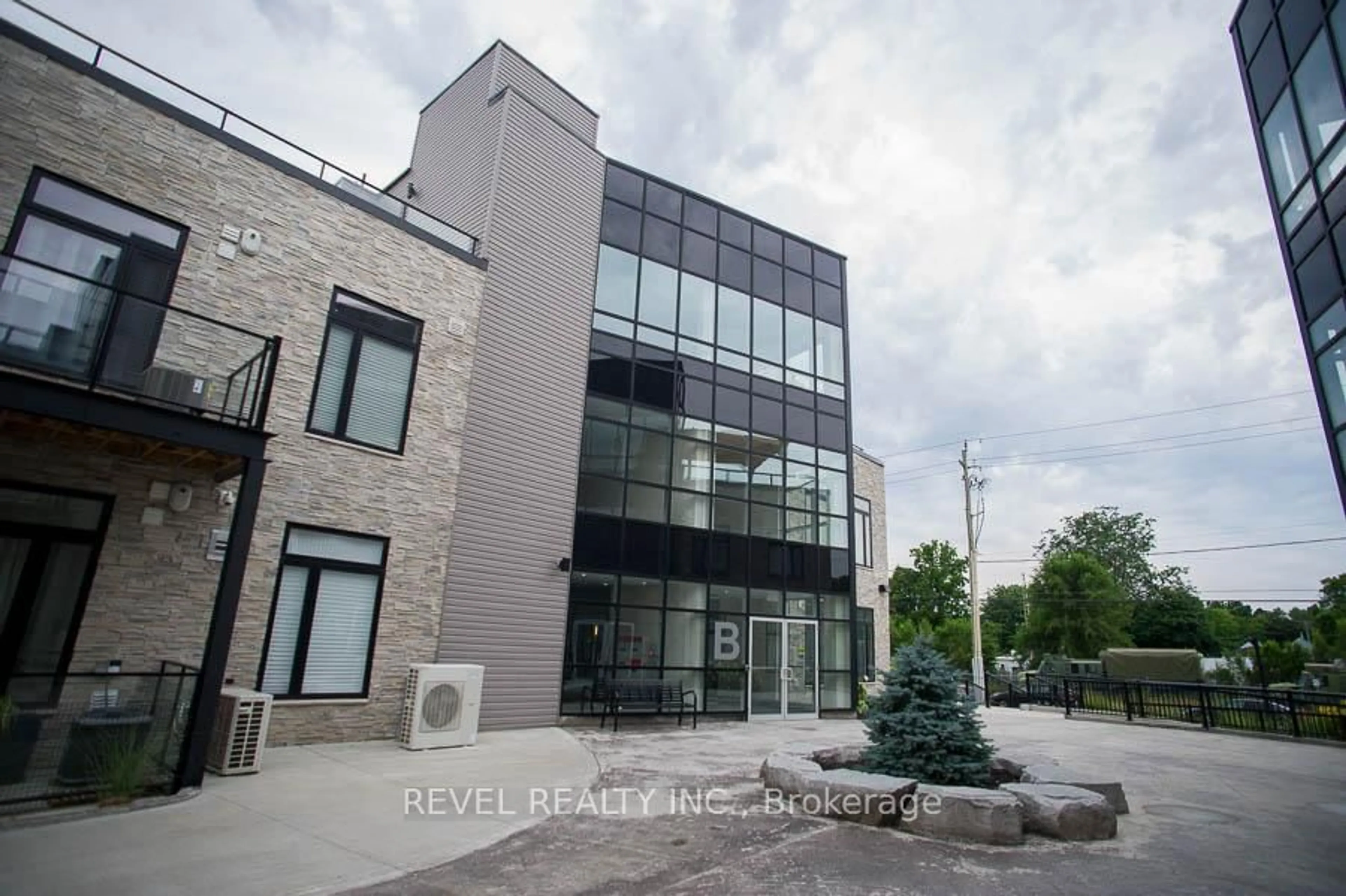 Unknown for 85 Morrell St #121B, Brantford Ontario N3T 4J6