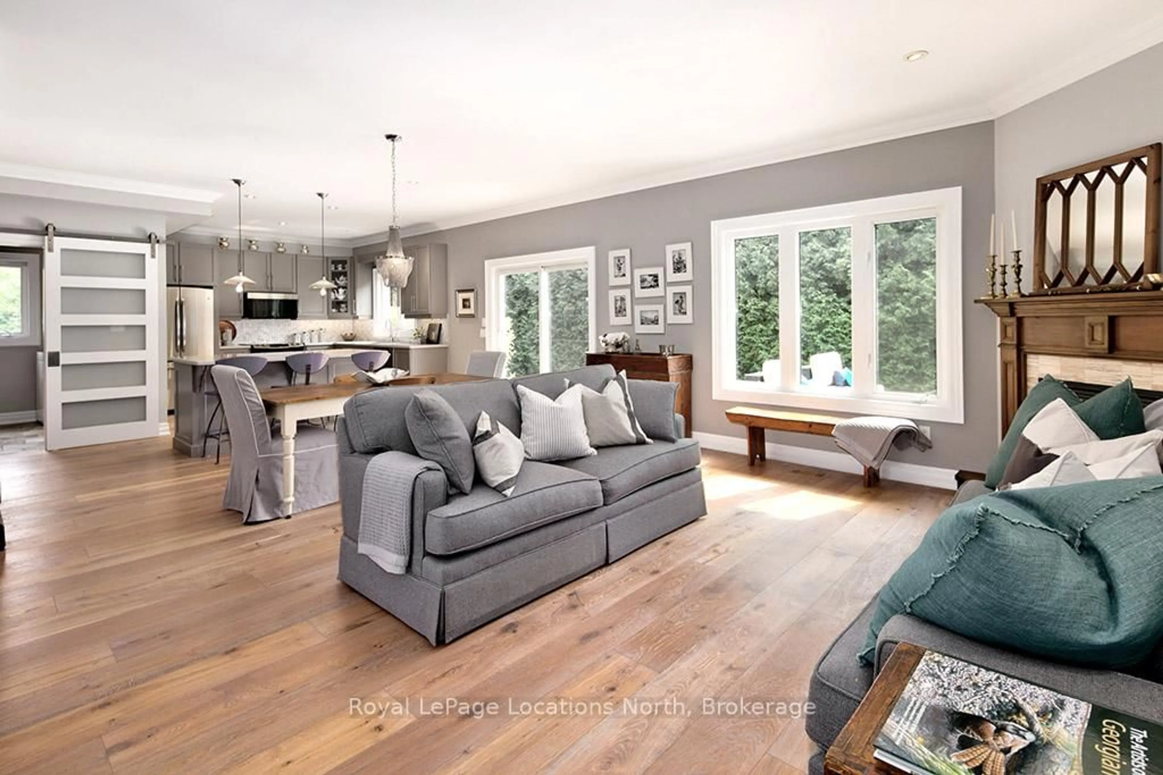 Open concept kitchen, unknown for 7 Pyatt Crt, Blue Mountains Ontario N0H 2P0