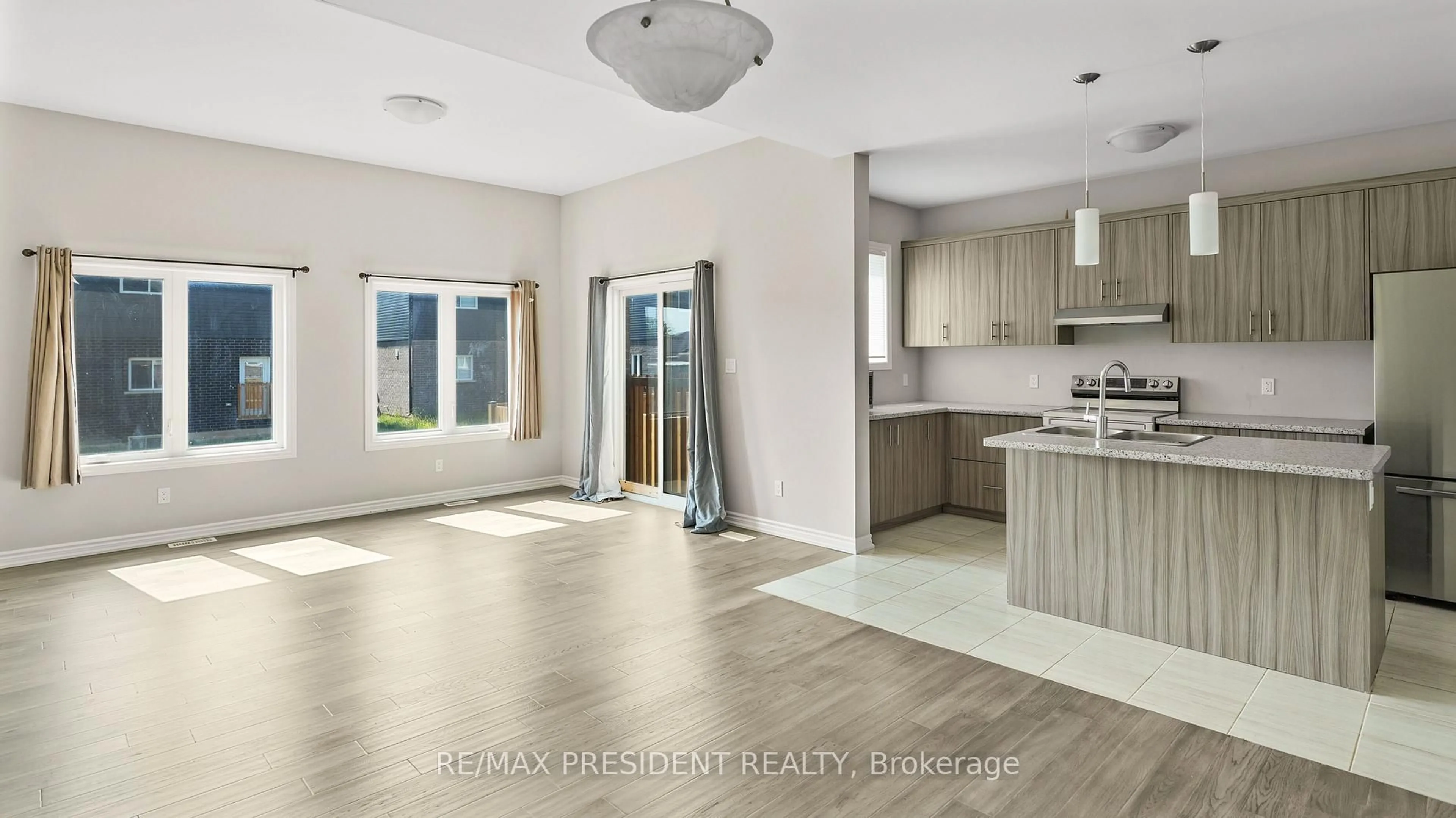 Open concept kitchen, unknown for 28 Mclaughlin St, Welland Ontario L3B 0J8