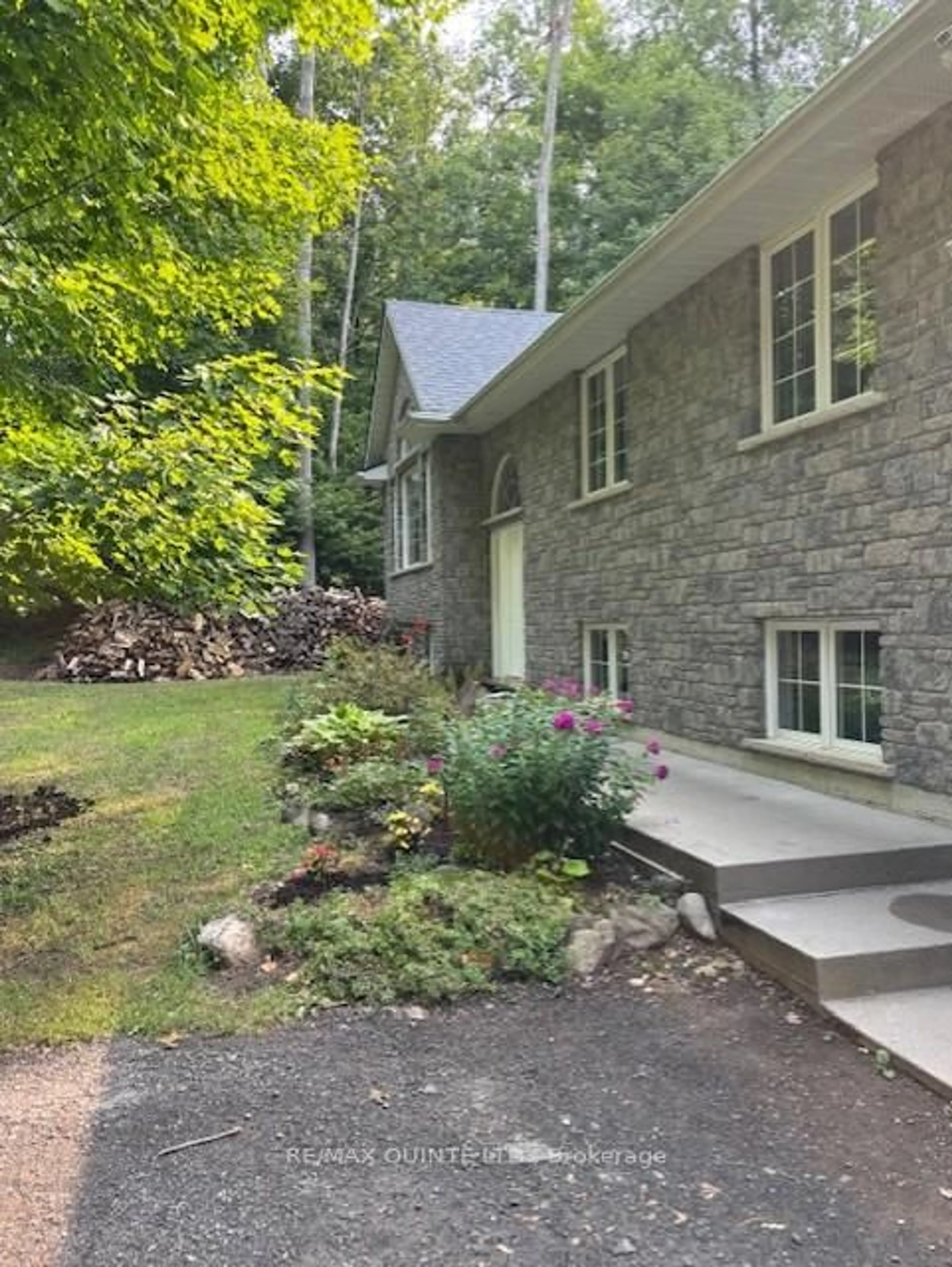 Unknown for 156 Tracey Rd, Belleville Ontario K0K 2Y0