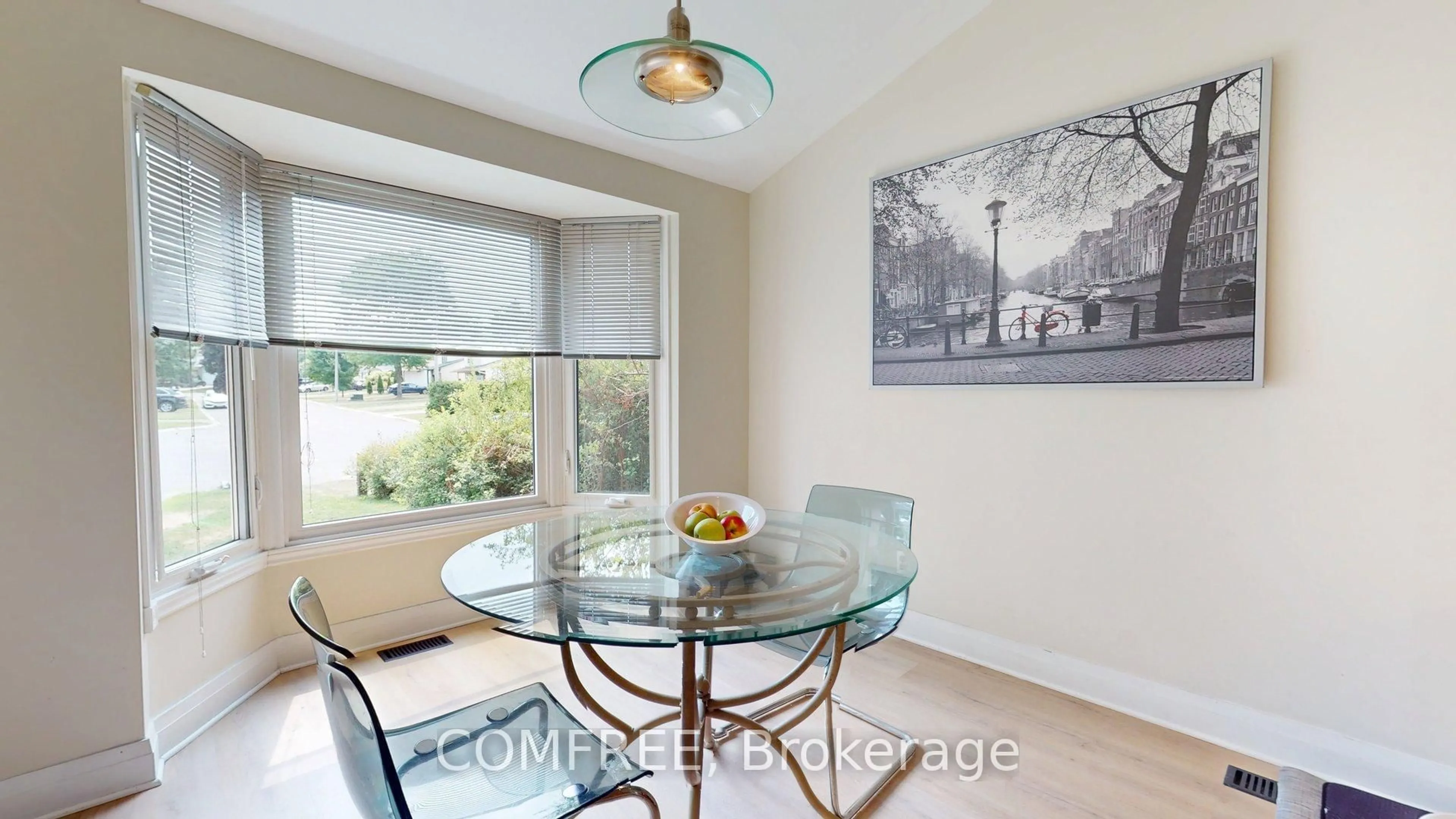 Dining room, unknown for 791 Gadwell Crt, Ottawa Ontario K1E 2L1