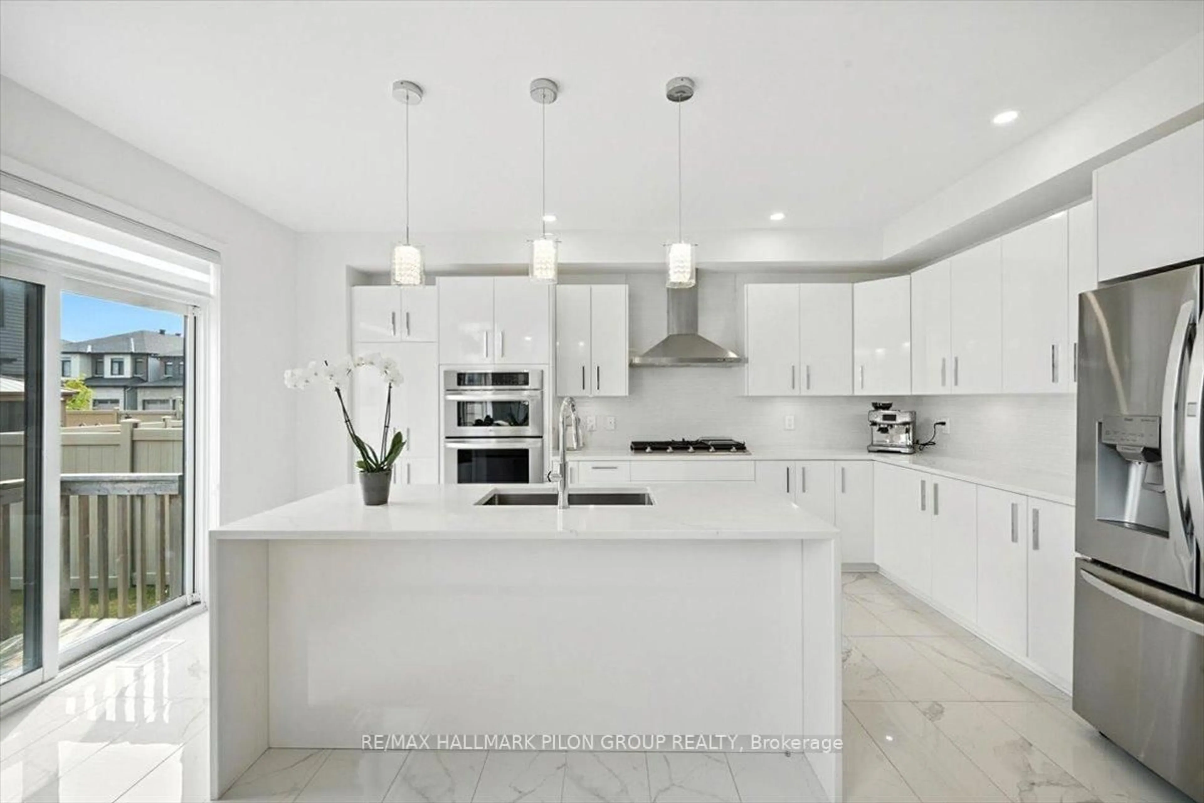 Contemporary kitchen, ceramic/tile floor for 72 Big Dipper St, Ottawa Ontario K4M 0L8