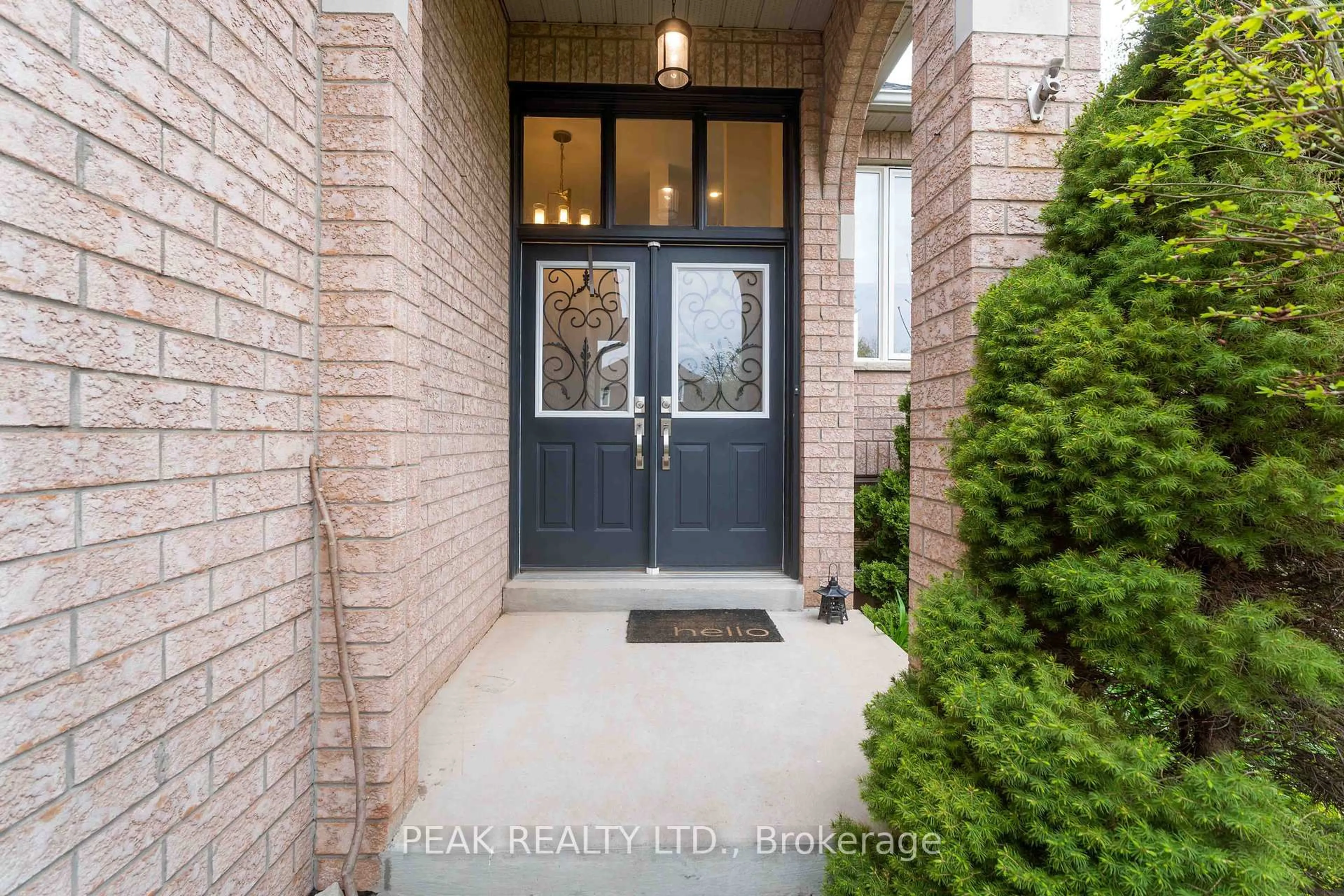Indoor entryway for 4319 Arejay Ave, Lincoln Ontario L3J 0P7