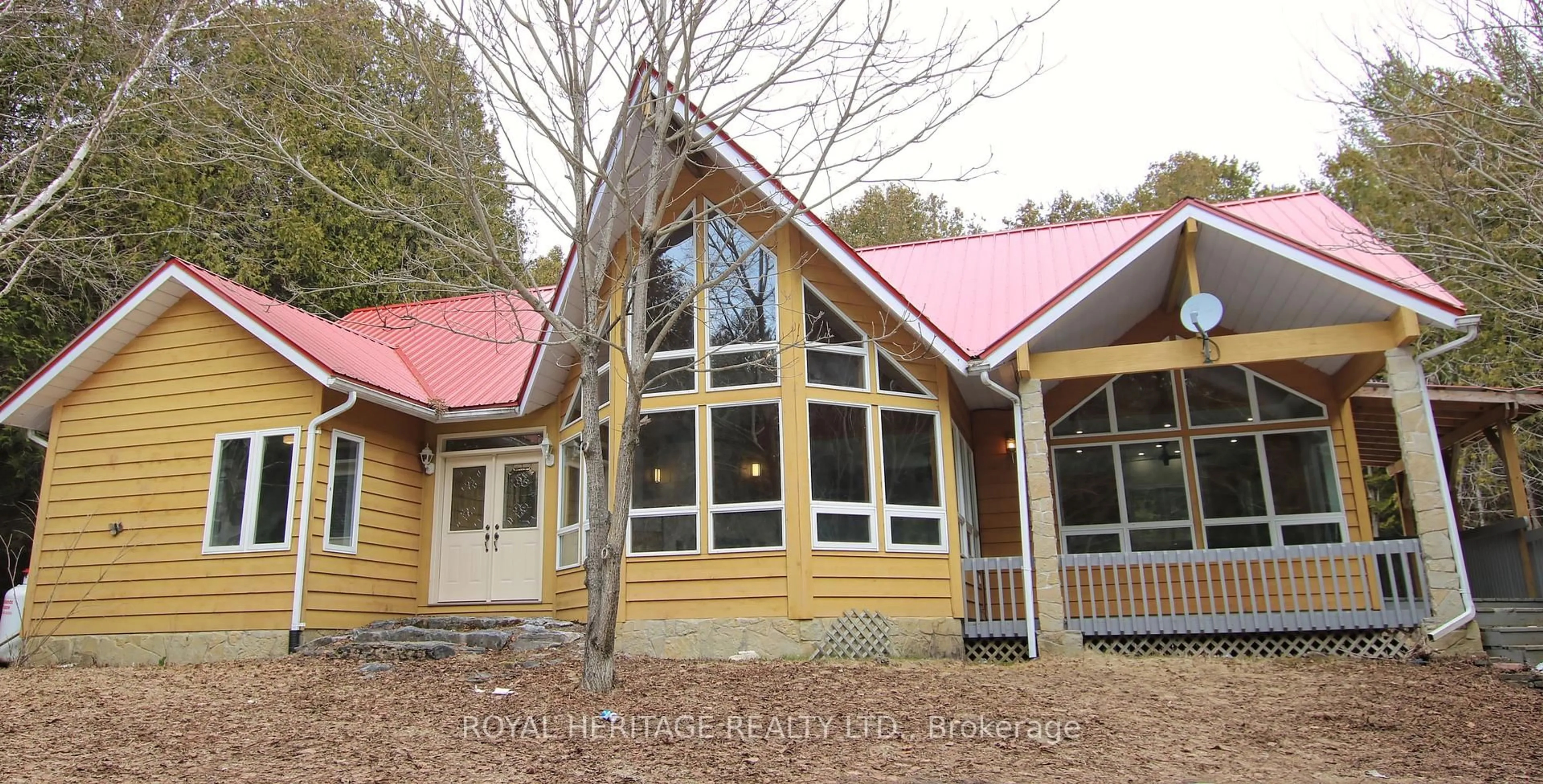 Home with vinyl exterior material, building for 201 Dutch Line Rd, Trent Lakes Ontario K0M 2A0