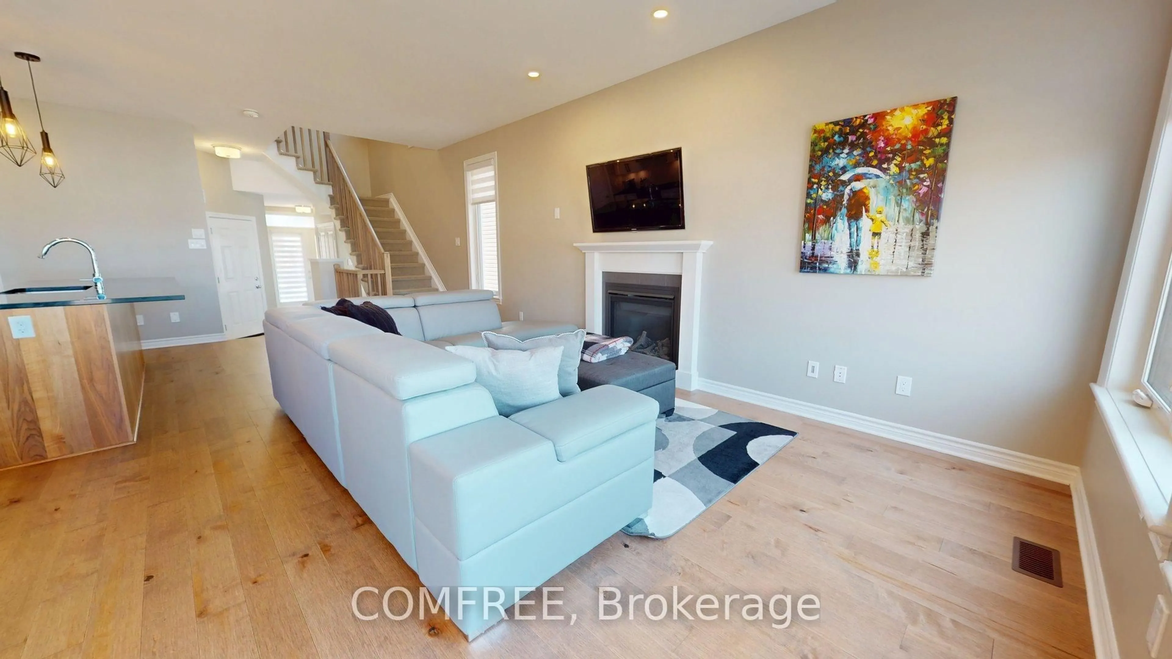 Living room with furniture, unknown for 338 Kanashtage Terr, Ottawa Ontario K4A 5J8