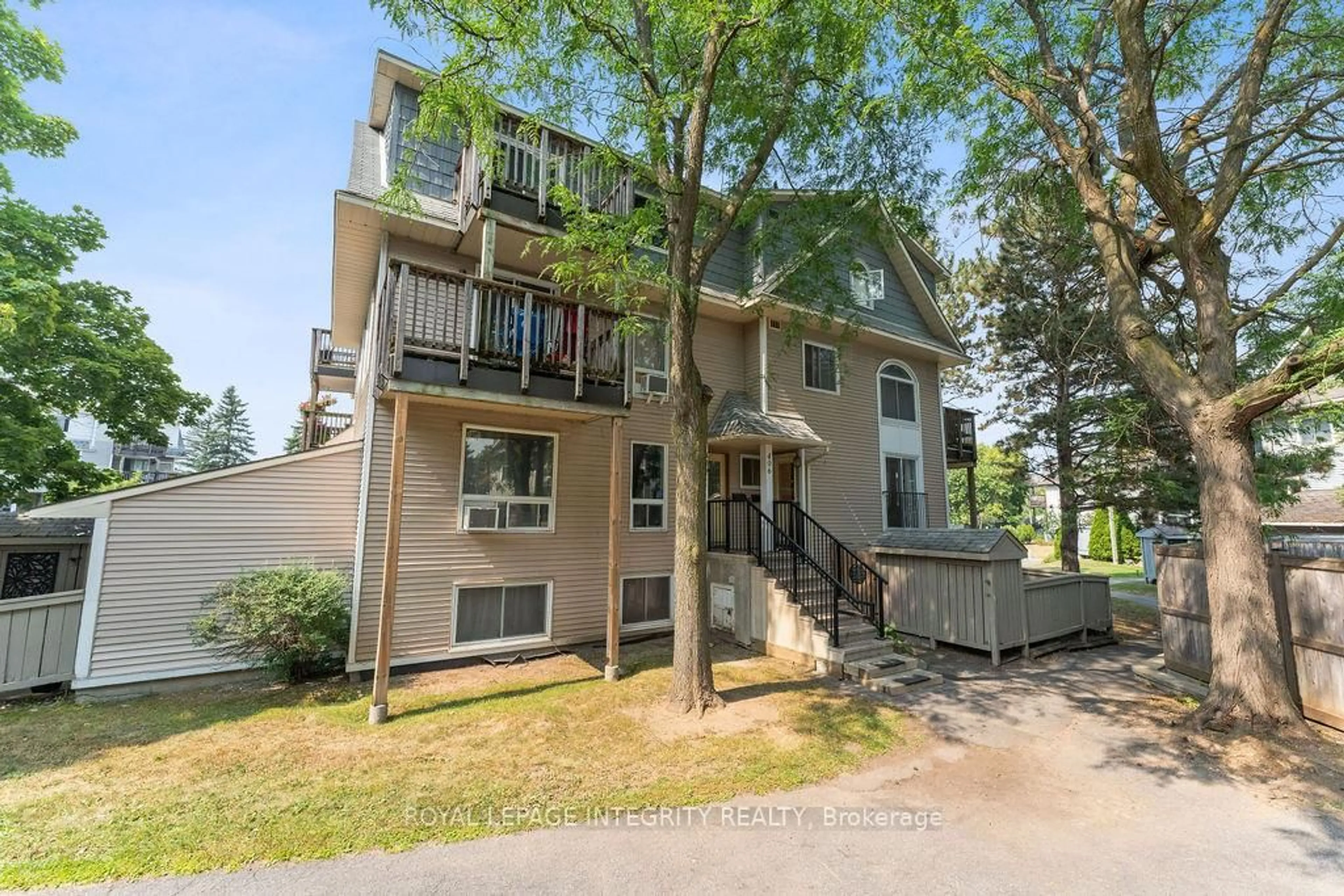 Unknown for 406 Tanguay Crt, Ottawa Ontario K2L 3W9