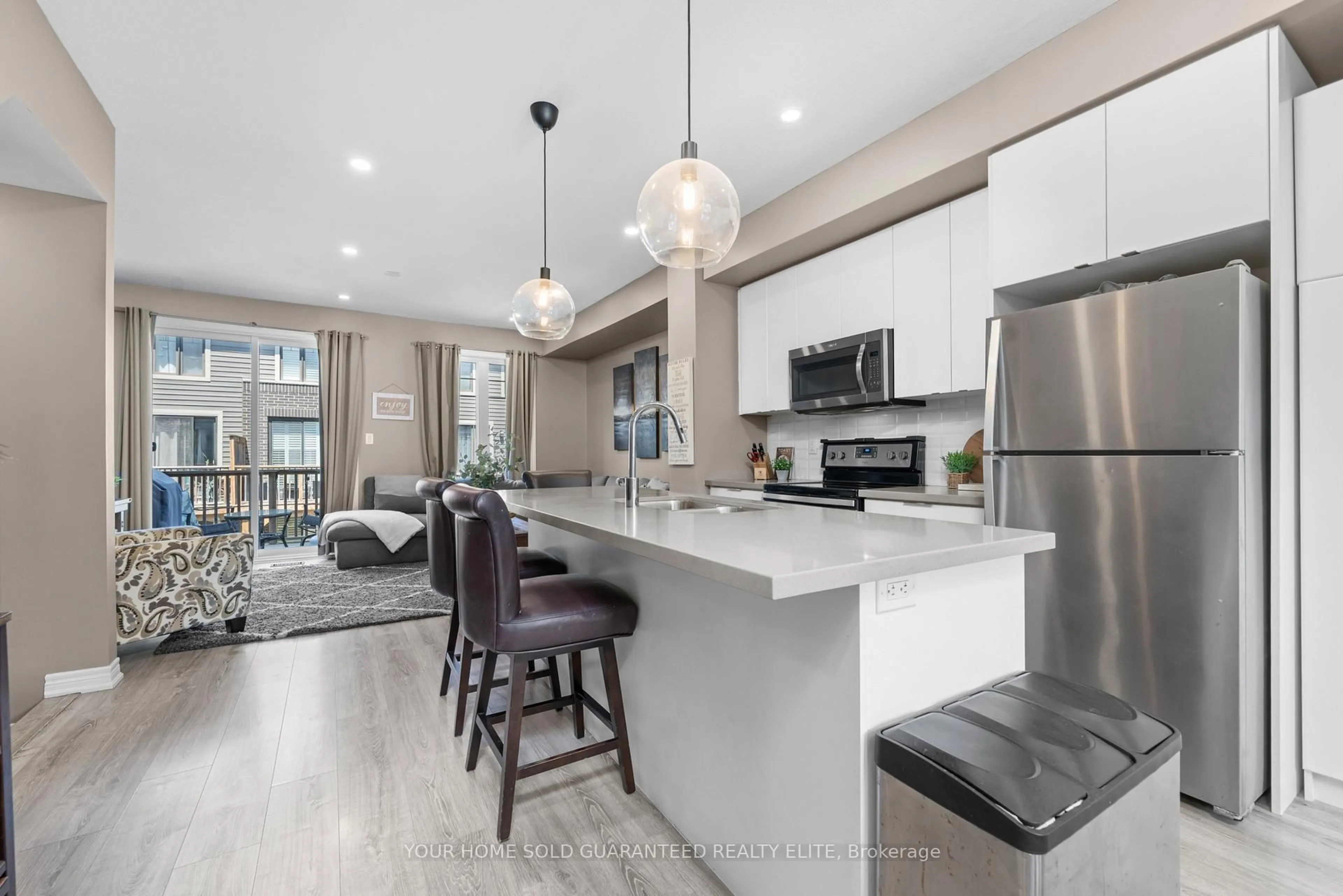 Open concept kitchen, unknown for 78 Esplanade Lane, Grimsby Ontario L3M 0H2