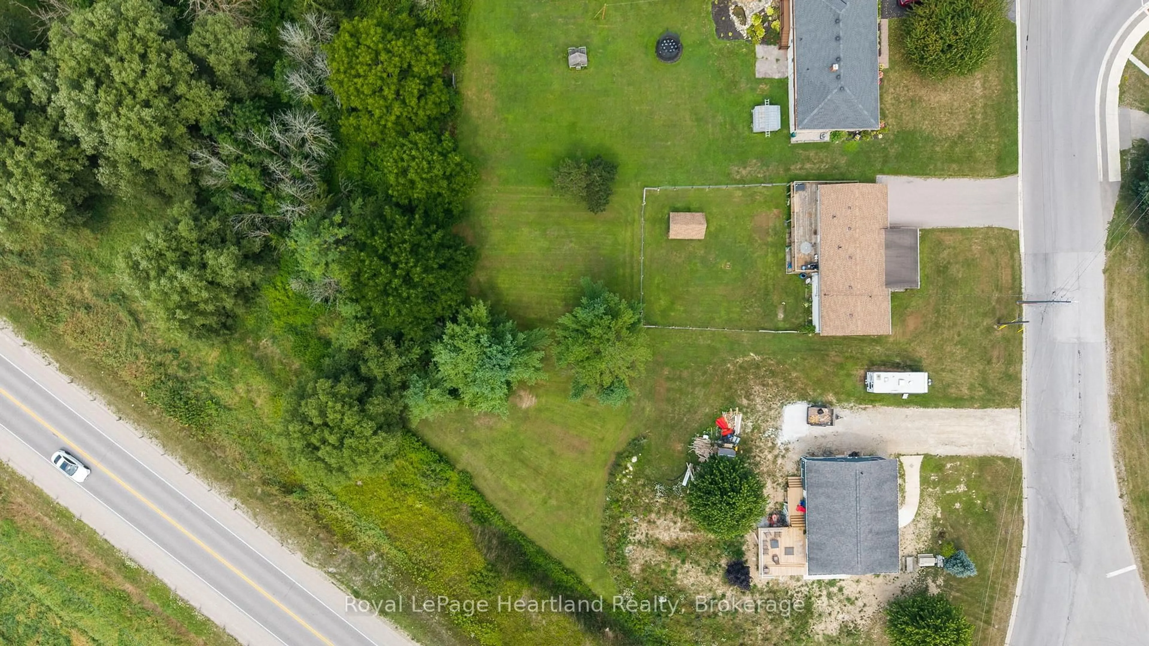 A pic from outside/outdoor area/front of a property/back of a property/a pic from drone, street for 246 DIAGONAL Rd, North Huron Ontario N0G 2W0