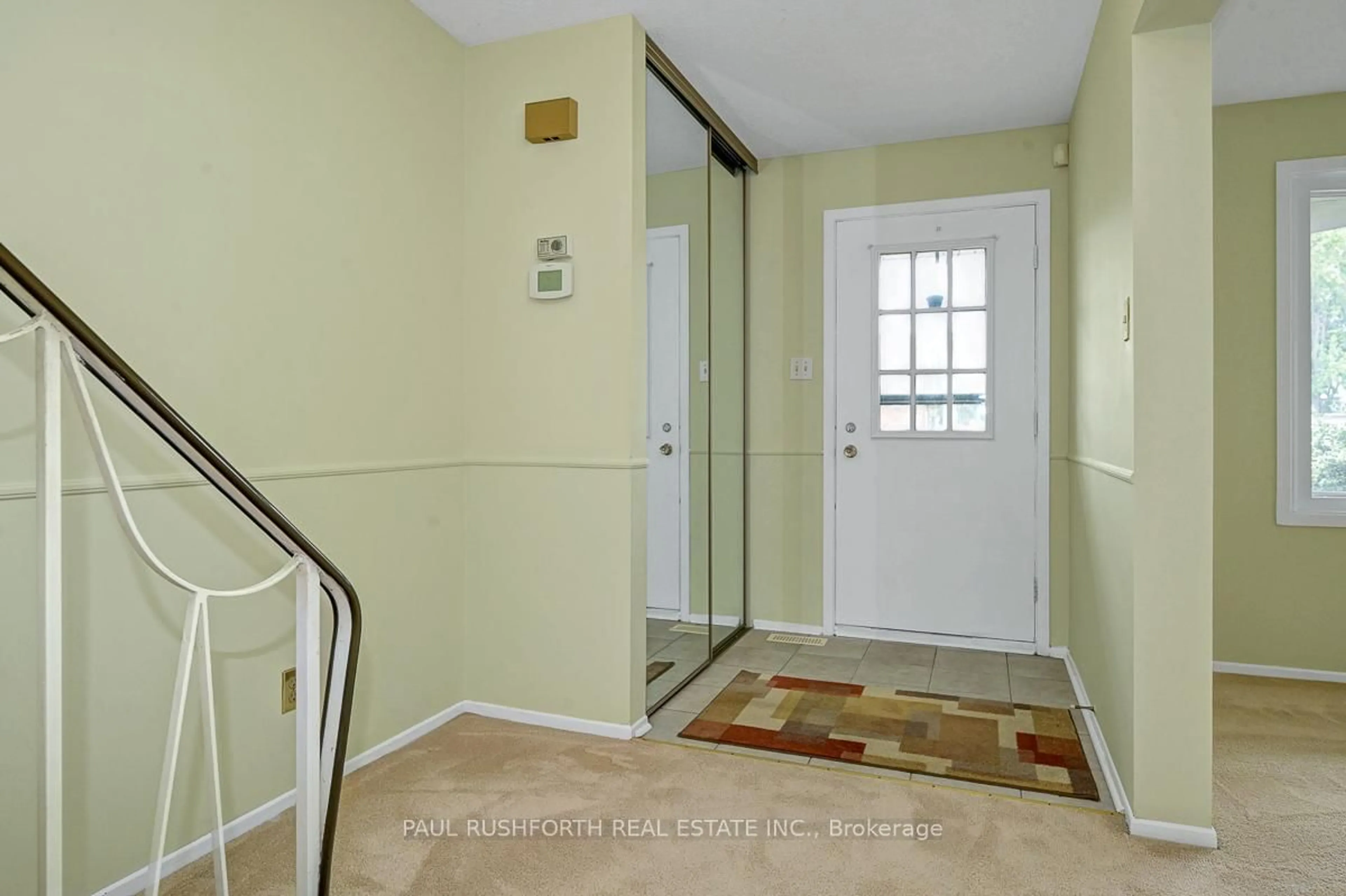 Unknown for 23 Bentworth Cres, Ottawa Ontario K2G 3X1