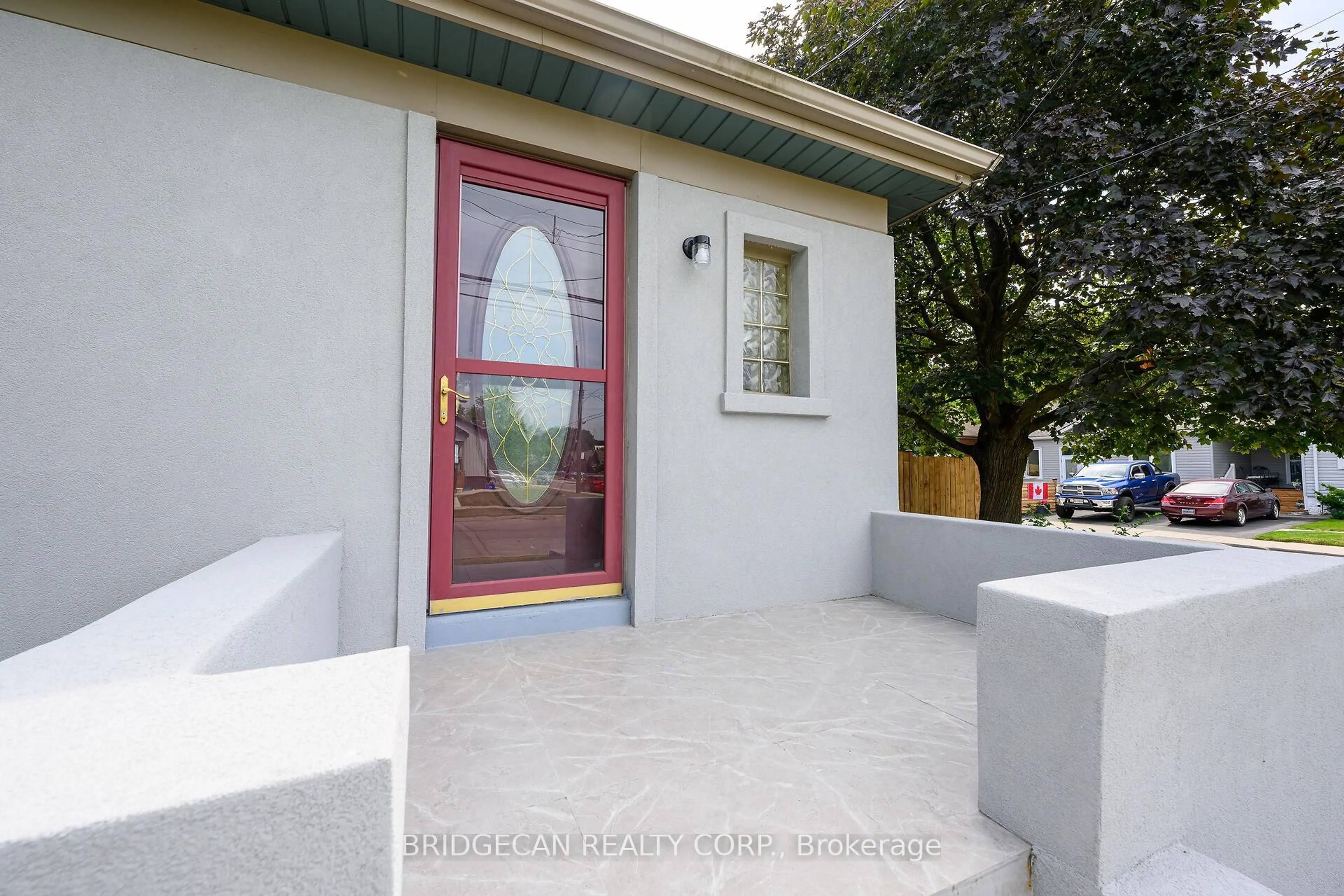 Unknown for 258 Brucedale Ave, Hamilton Ontario L9A 1P7