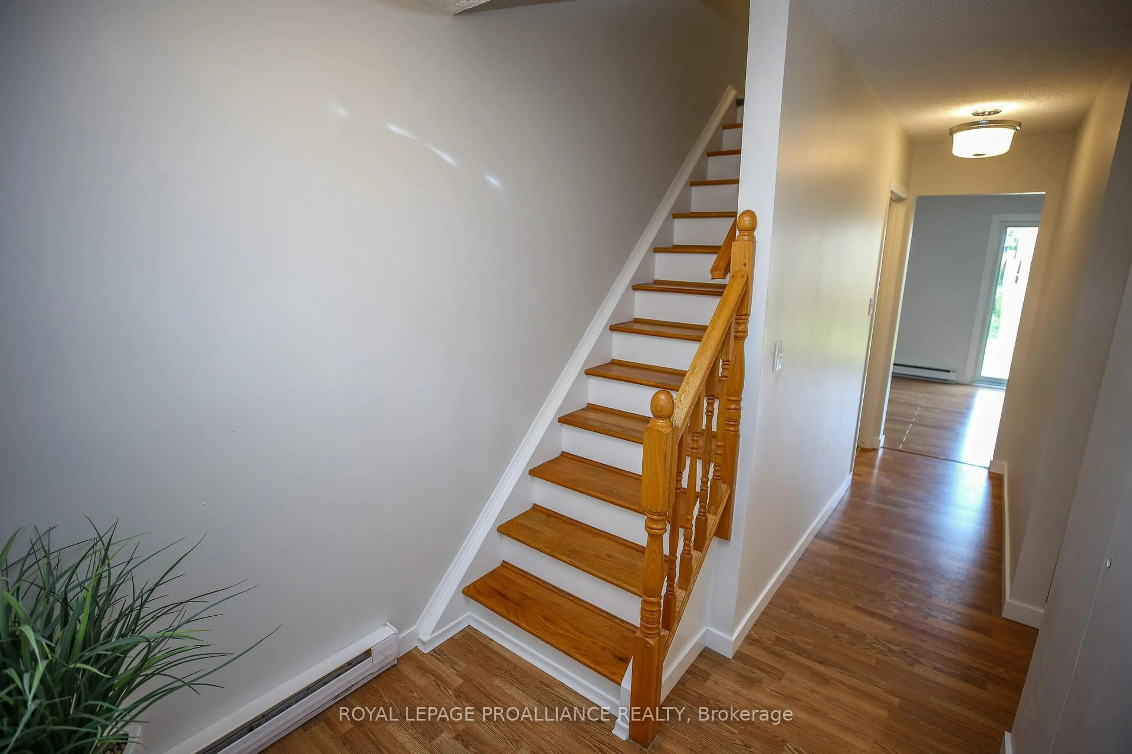 Unknown for 1271 Millwood Ave #7, Brockville Ontario K6V 6J4