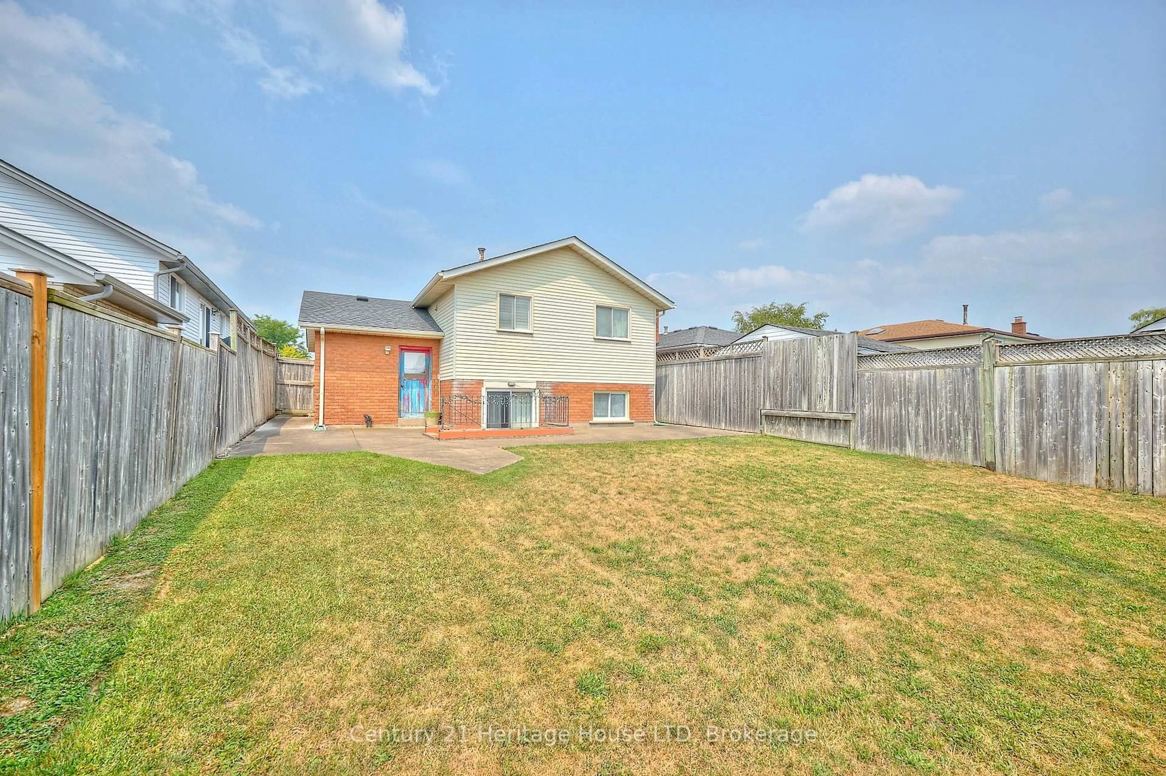 Unknown for 7724 Donlee Dr, Niagara Falls Ontario L2H 2N5