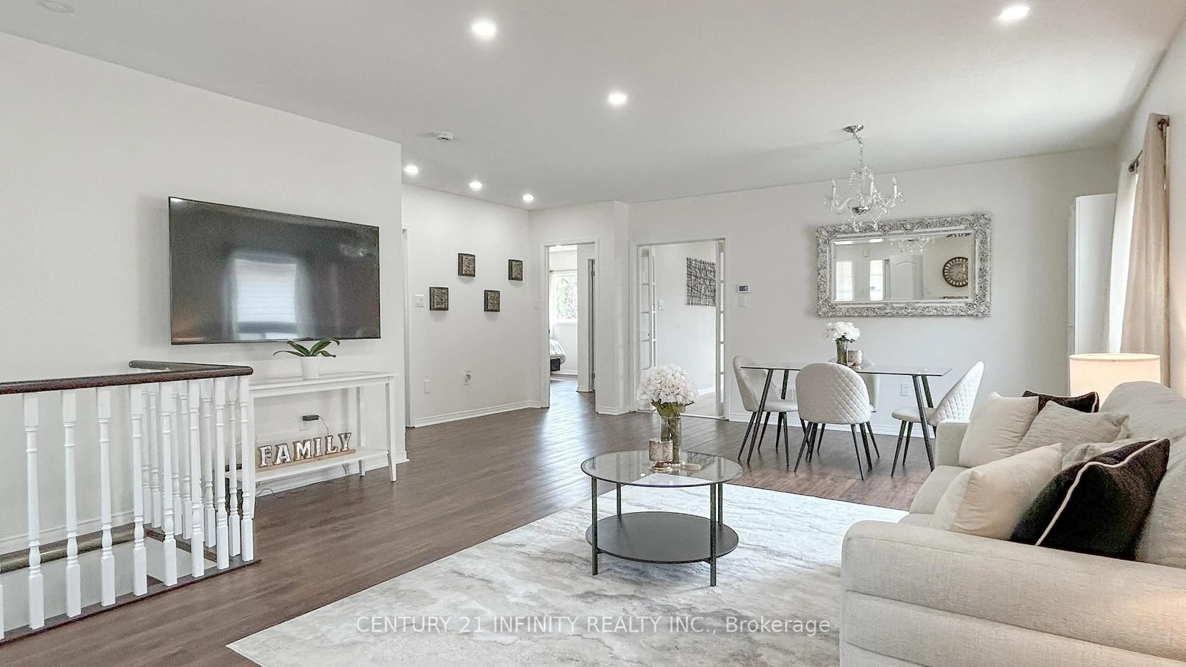 Living room with furniture, wood/laminate floor for 16 Snell Crt, Port Hope Ontario L1A 0A6