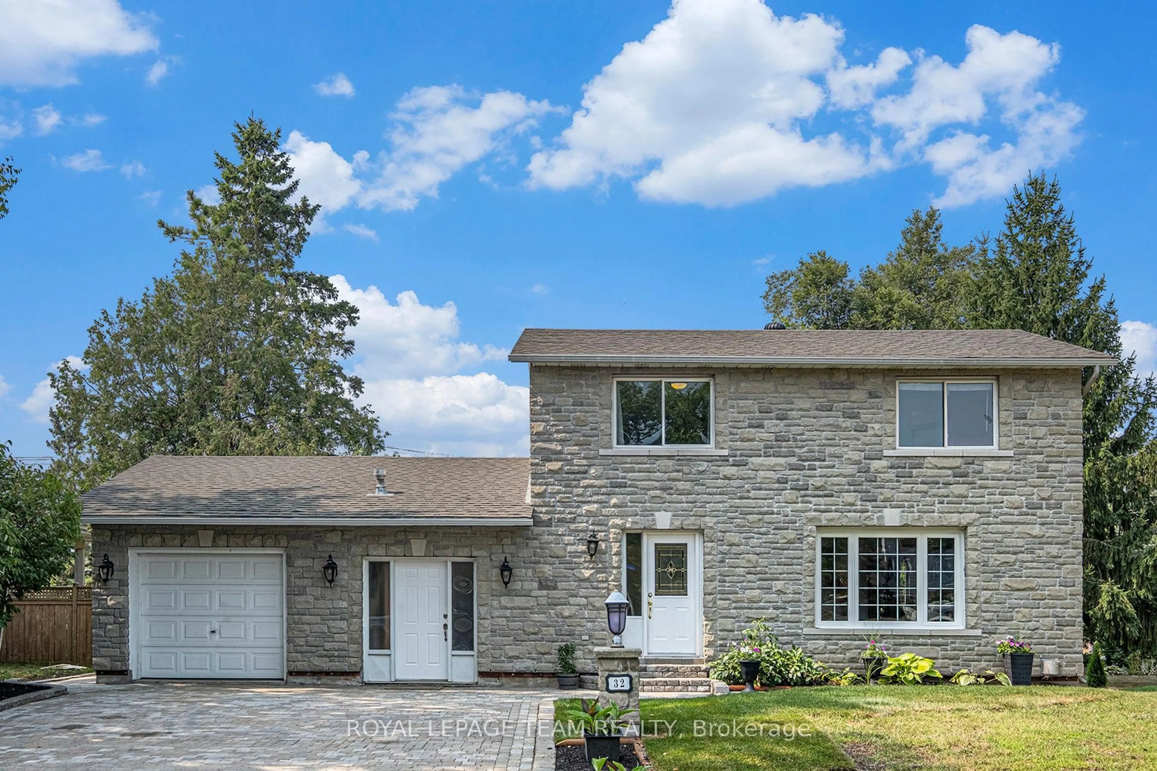 Home with brick exterior material, street for 32 Butterwick St, Munster Ontario K0A 3P0