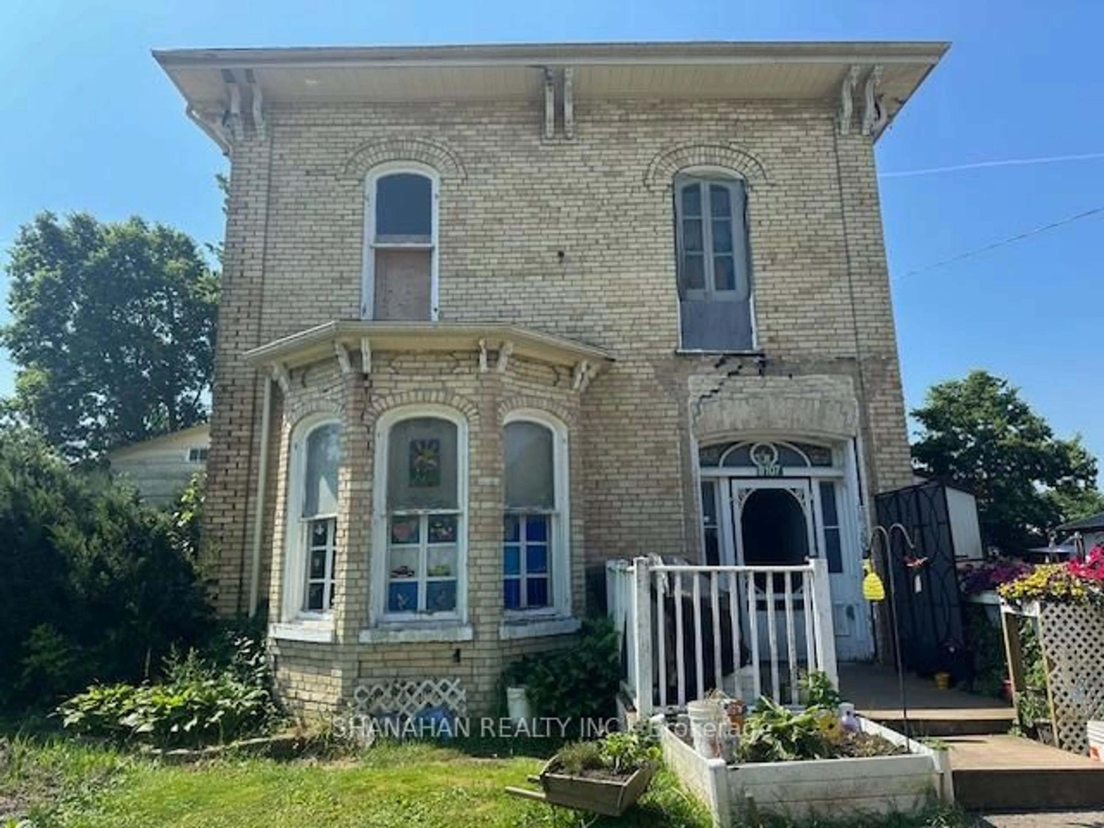 Home with brick exterior material, building for 8107 Sydenham St, Brooke-Alvinston Ontario N0M 2S0