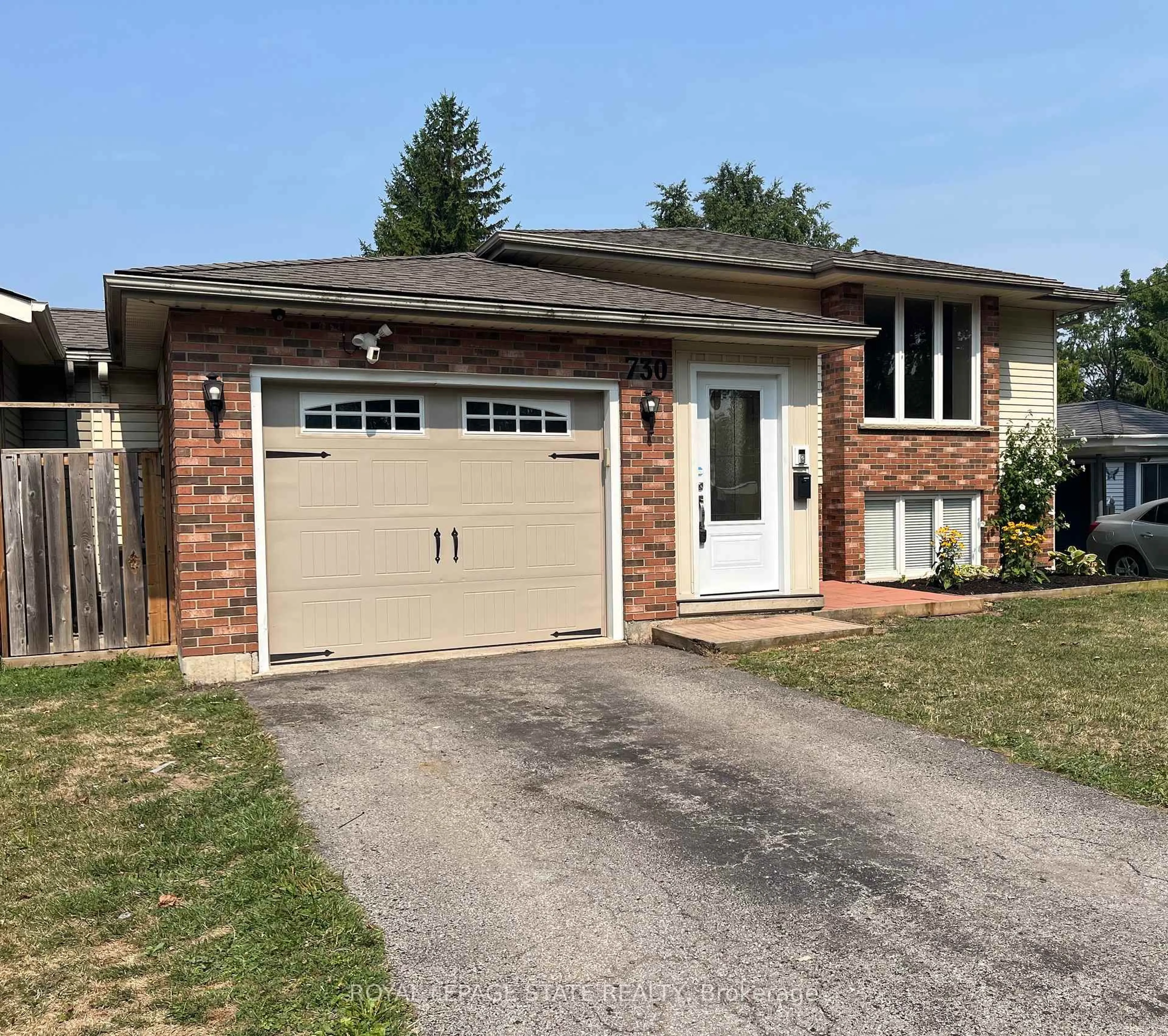 Home with brick exterior material, street for 730 John St, Haldimand Ontario N1A 2R6