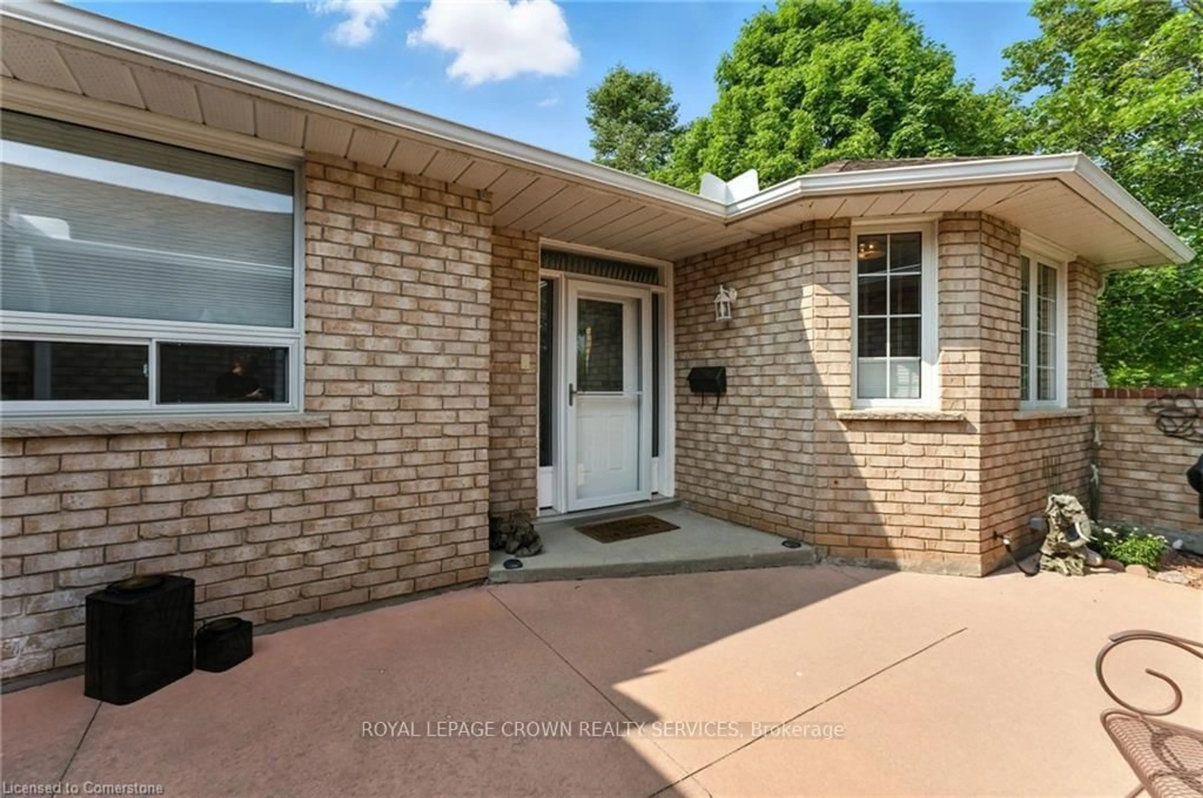 Home with brick exterior material, street for 75 Beasley Cres #17, Cambridge Ontario N1T 1P5