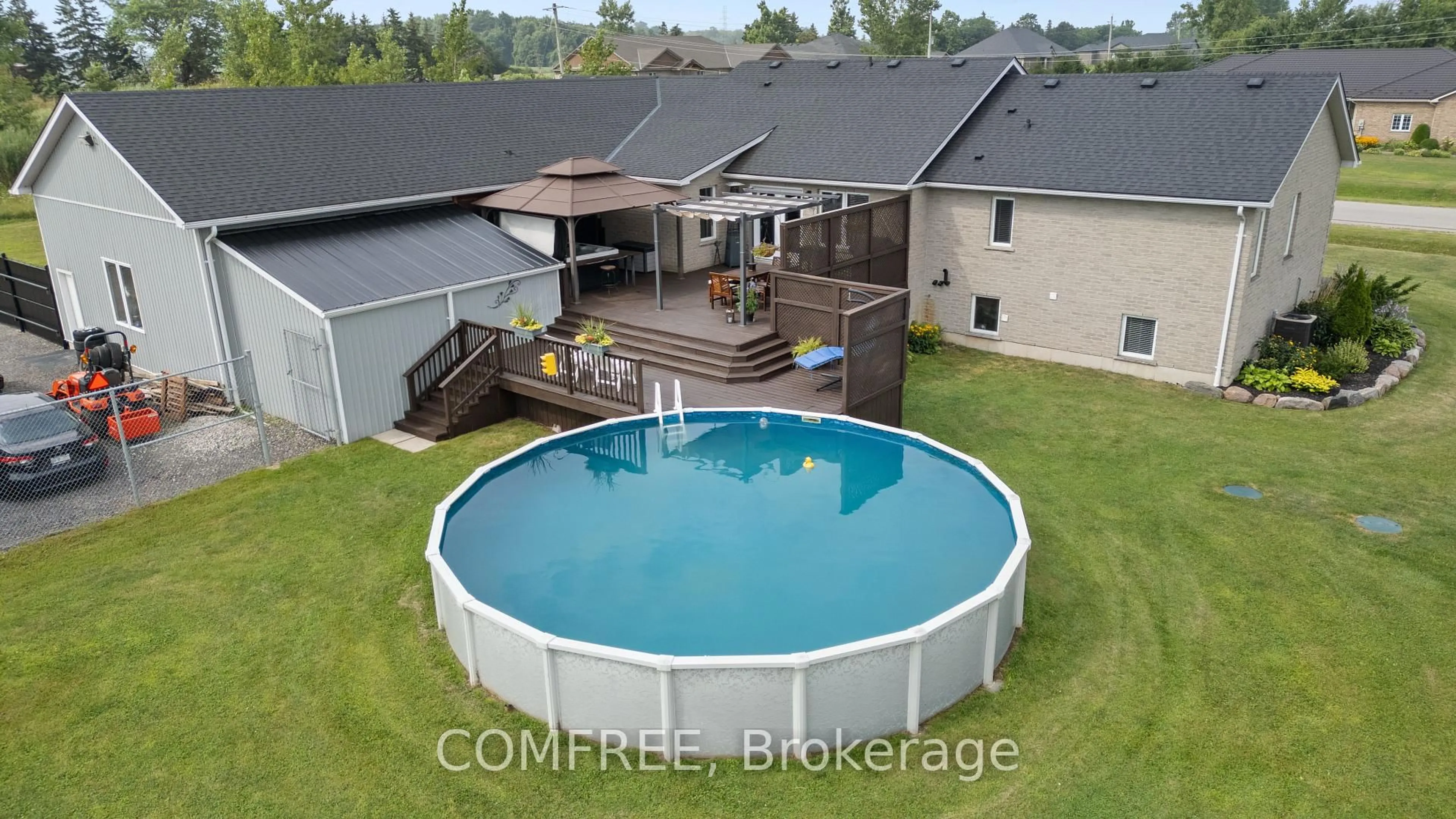 Pool for 1 Starlight Lane, Thames Centre Ontario N0L 1G5