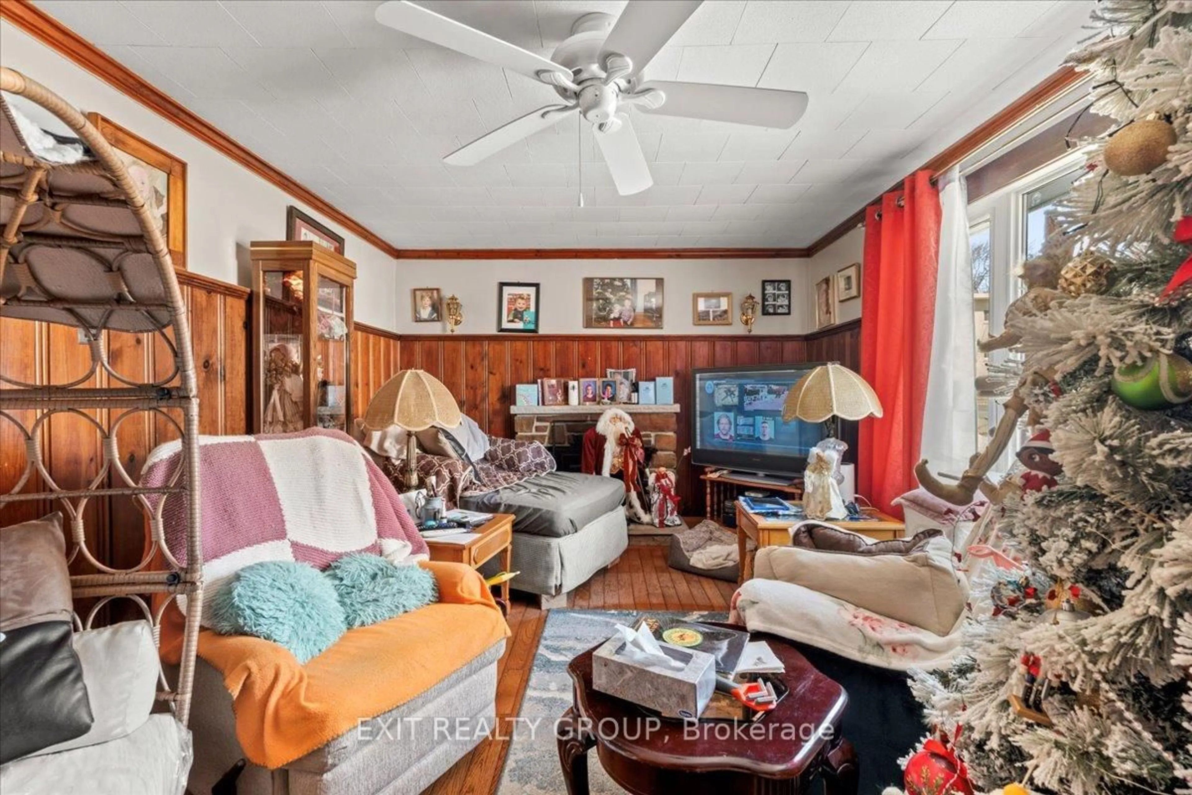 Living room with furniture, unknown for 100 Film St, Quinte West Ontario K8V 5K2