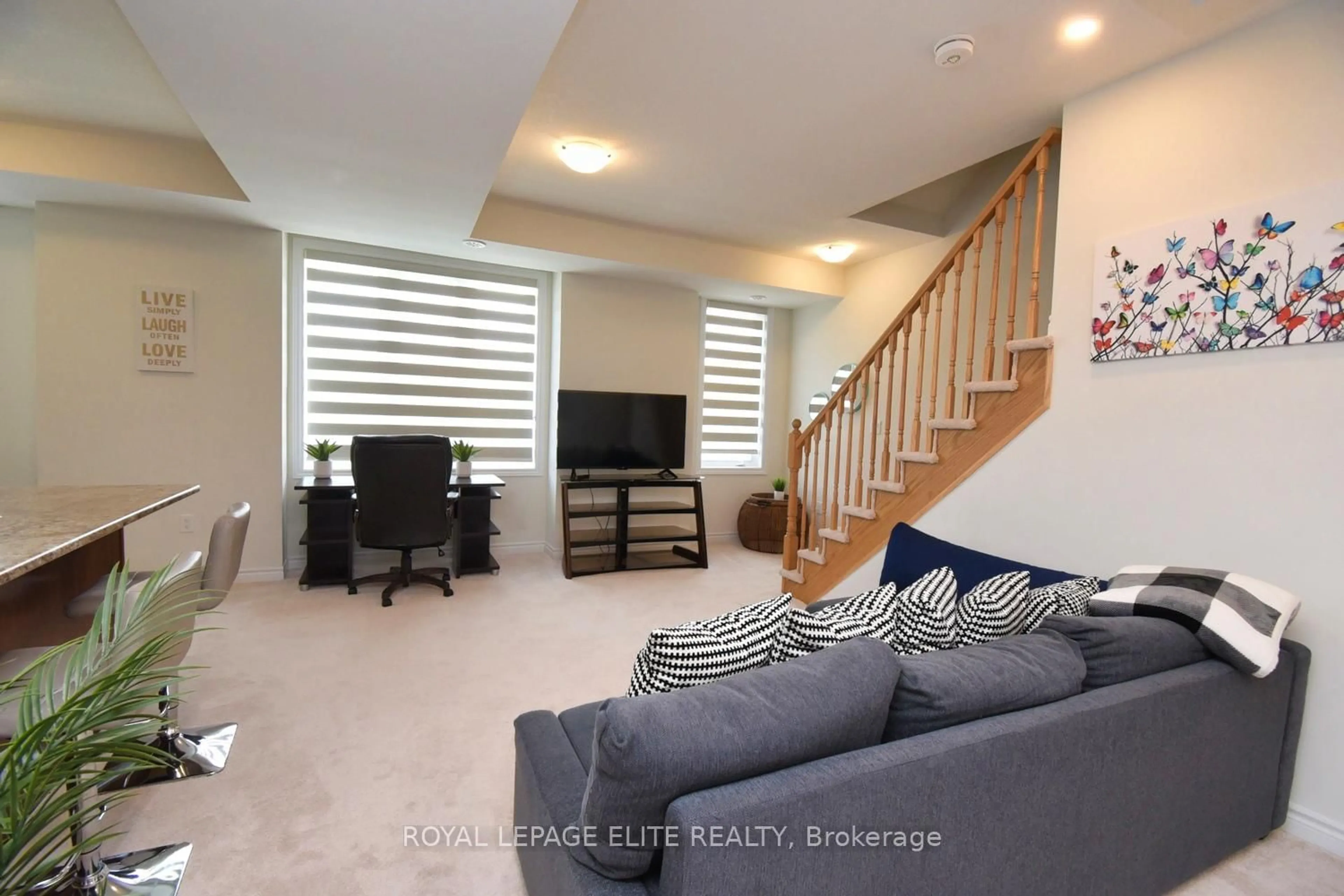 Living room with furniture, unknown for 383 DUNDAS St #69, Hamilton Ontario L8B 1X6