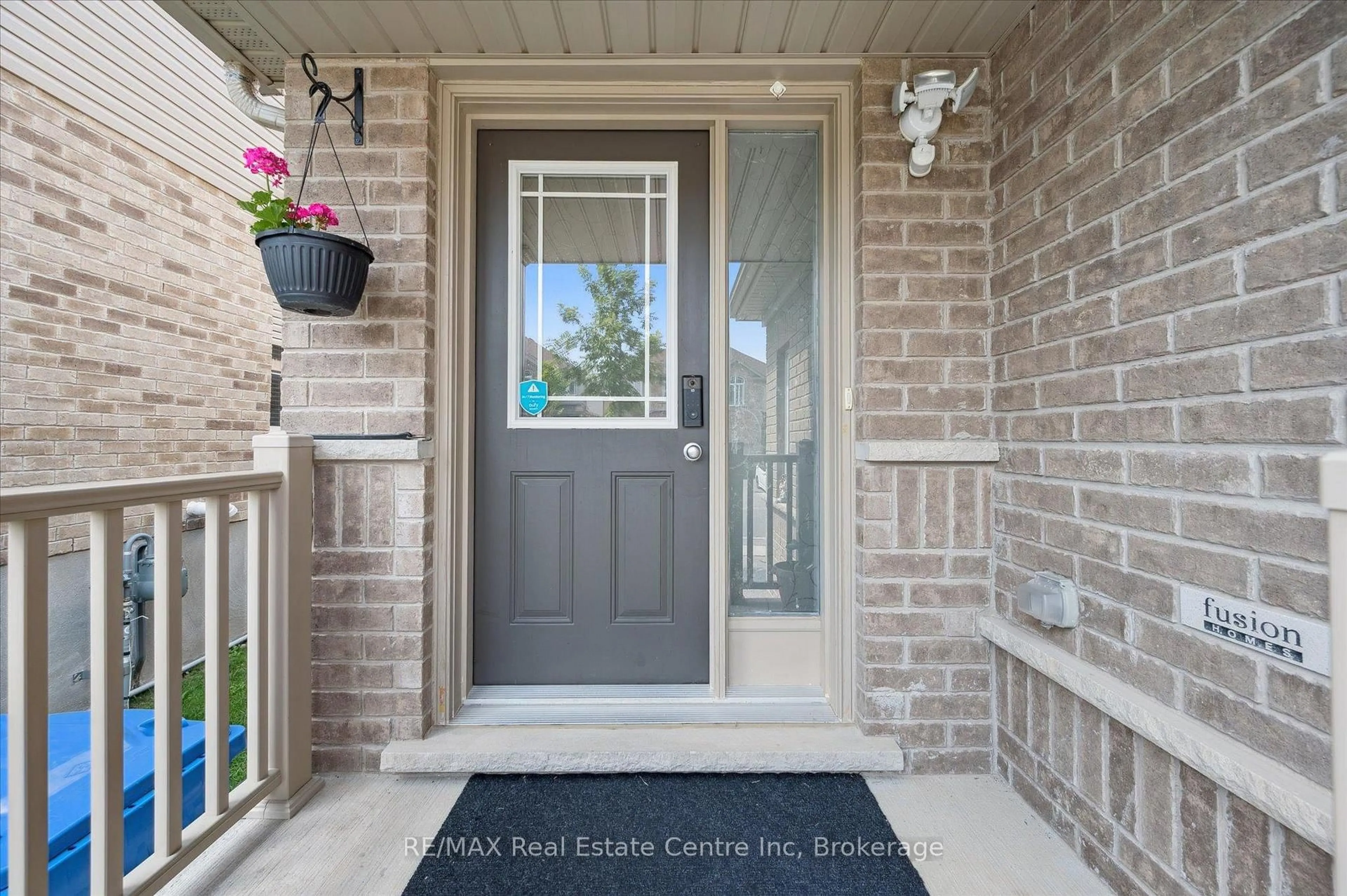 Indoor entryway for 23 Ambrous Cres, Guelph Ontario N1G 0G1