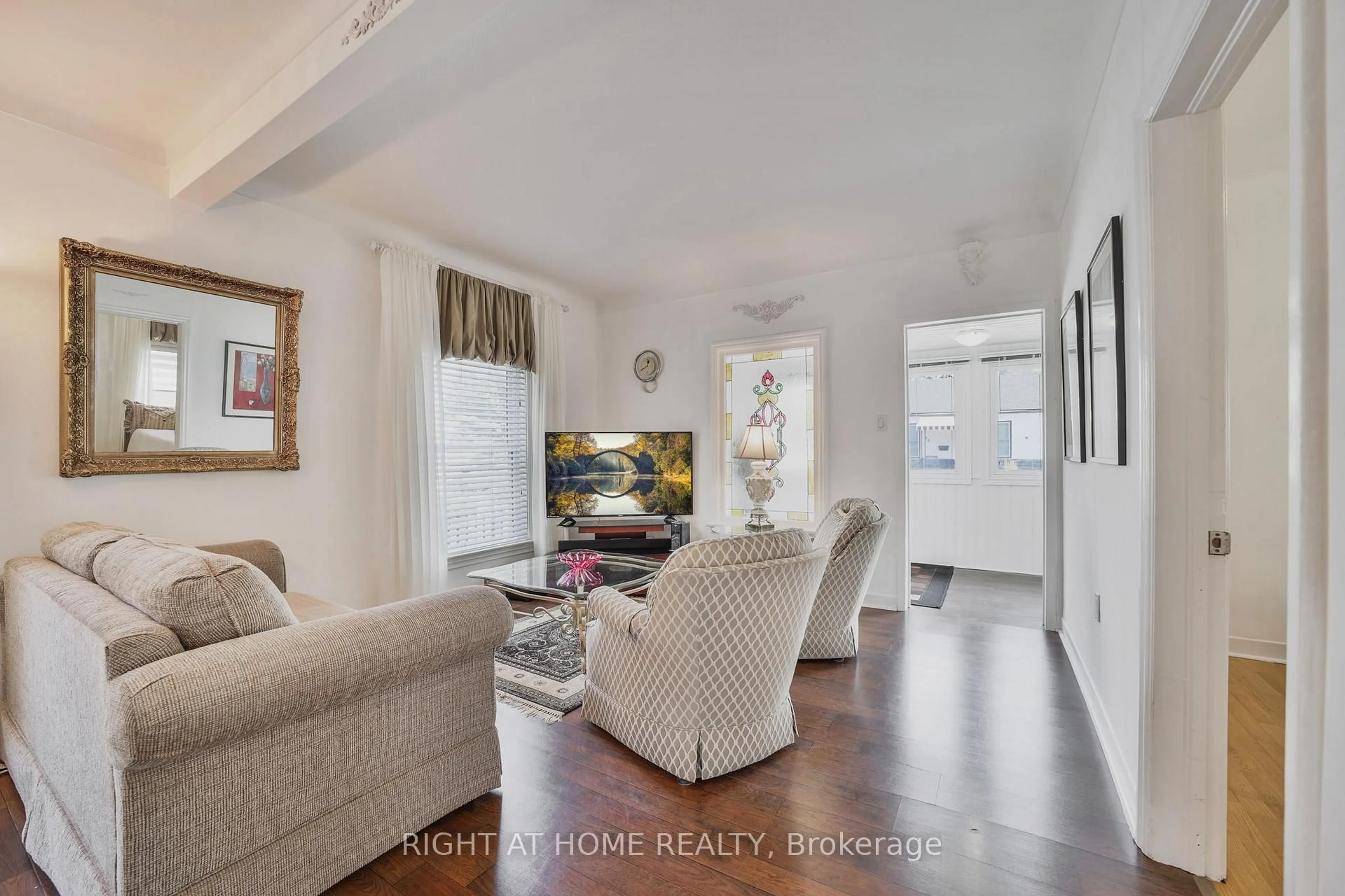 Living room with furniture, unknown for 37 Cosby Ave, St. Catharines Ontario L2M 5R5