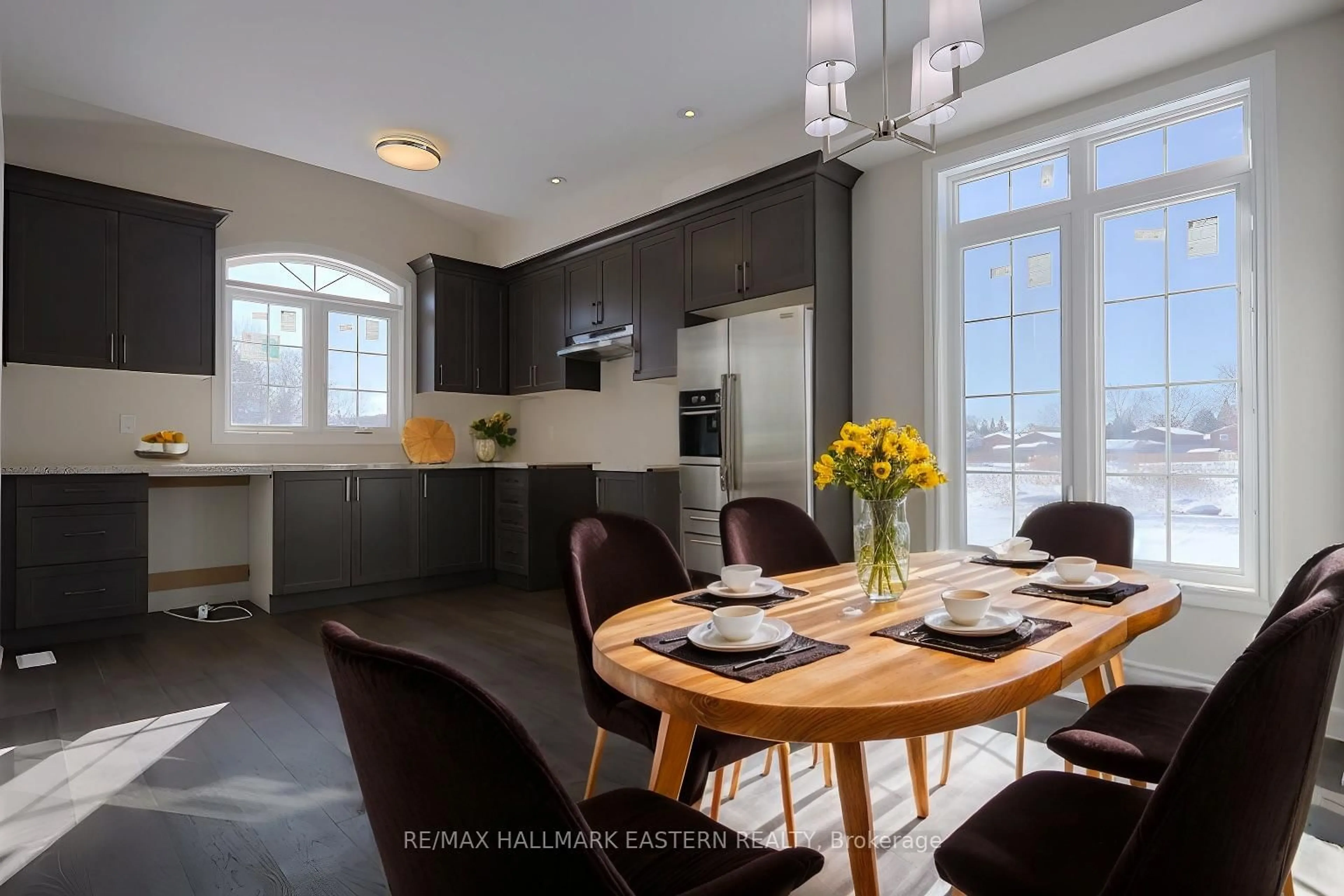Open concept kitchen, unknown for 35 COLDBROOK Dr, Cavan Monaghan Ontario L0A 1G0
