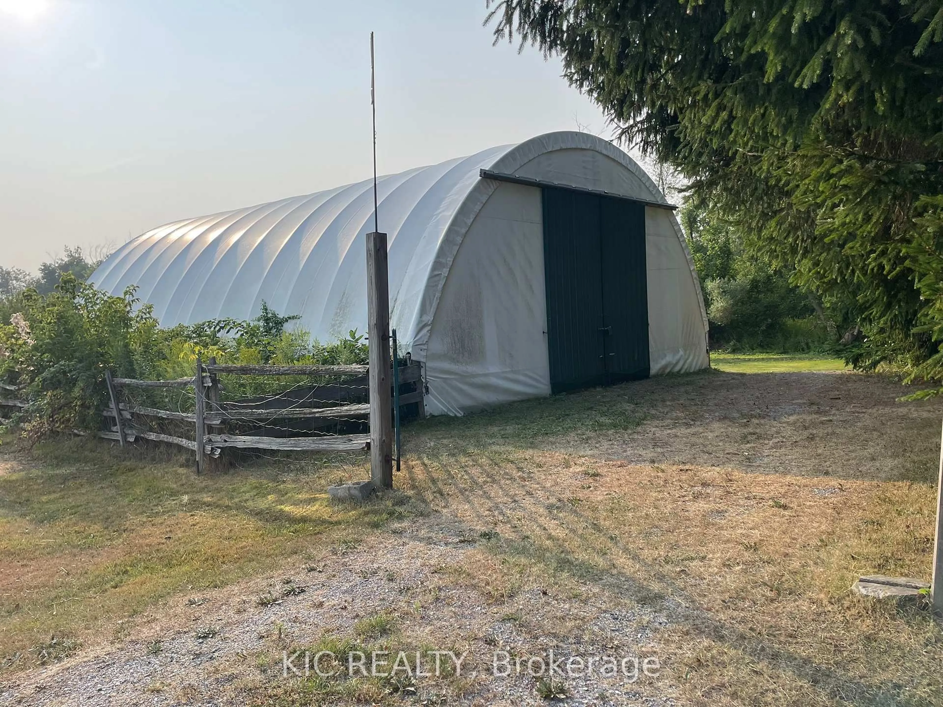 Shed for 2183 ASPHODEL 5 Line, Asphodel-Norwood Ontario K0L 2V0
