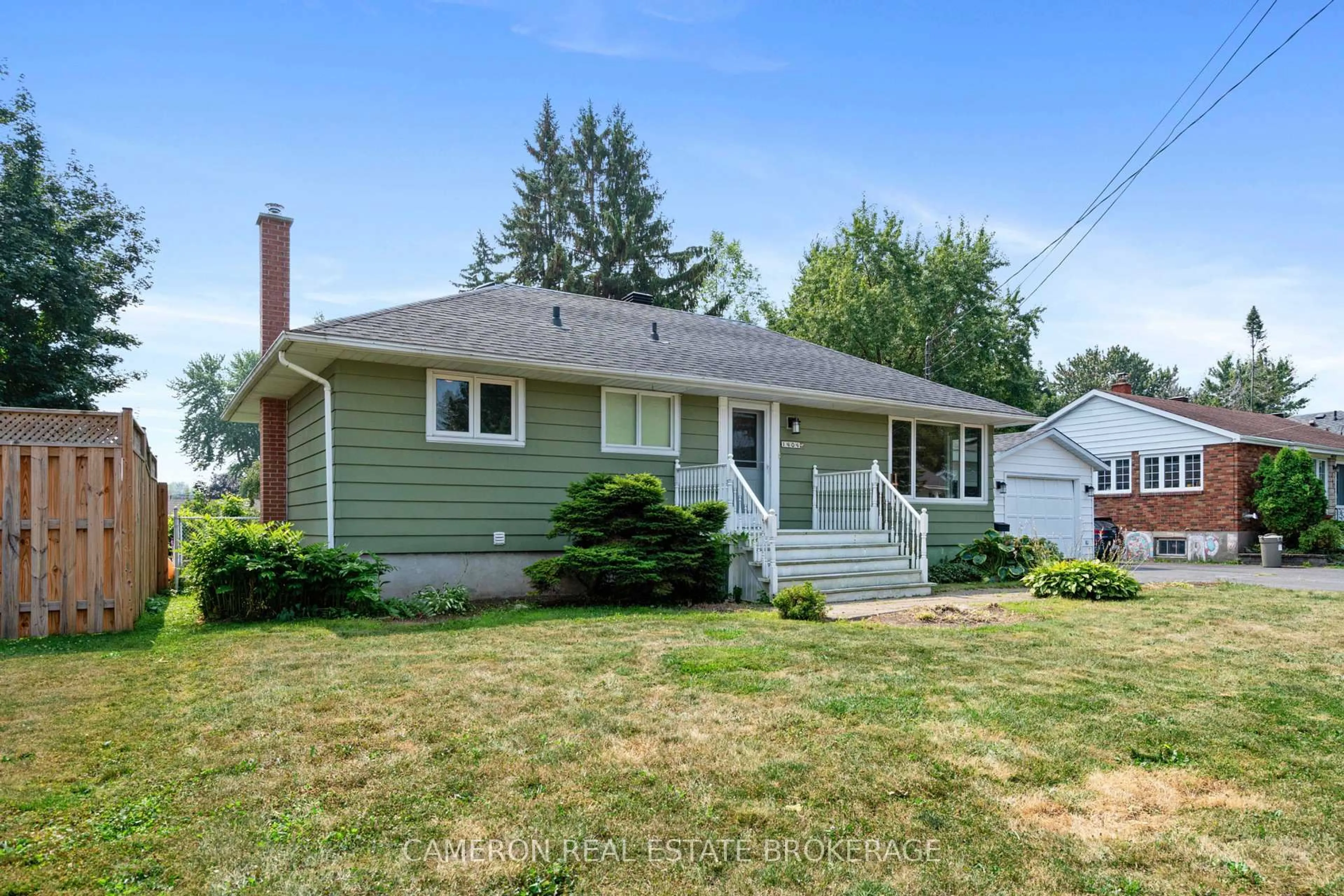 Home with vinyl exterior material, street for 1404 Princess St, Cornwall Ontario K6J 1S7