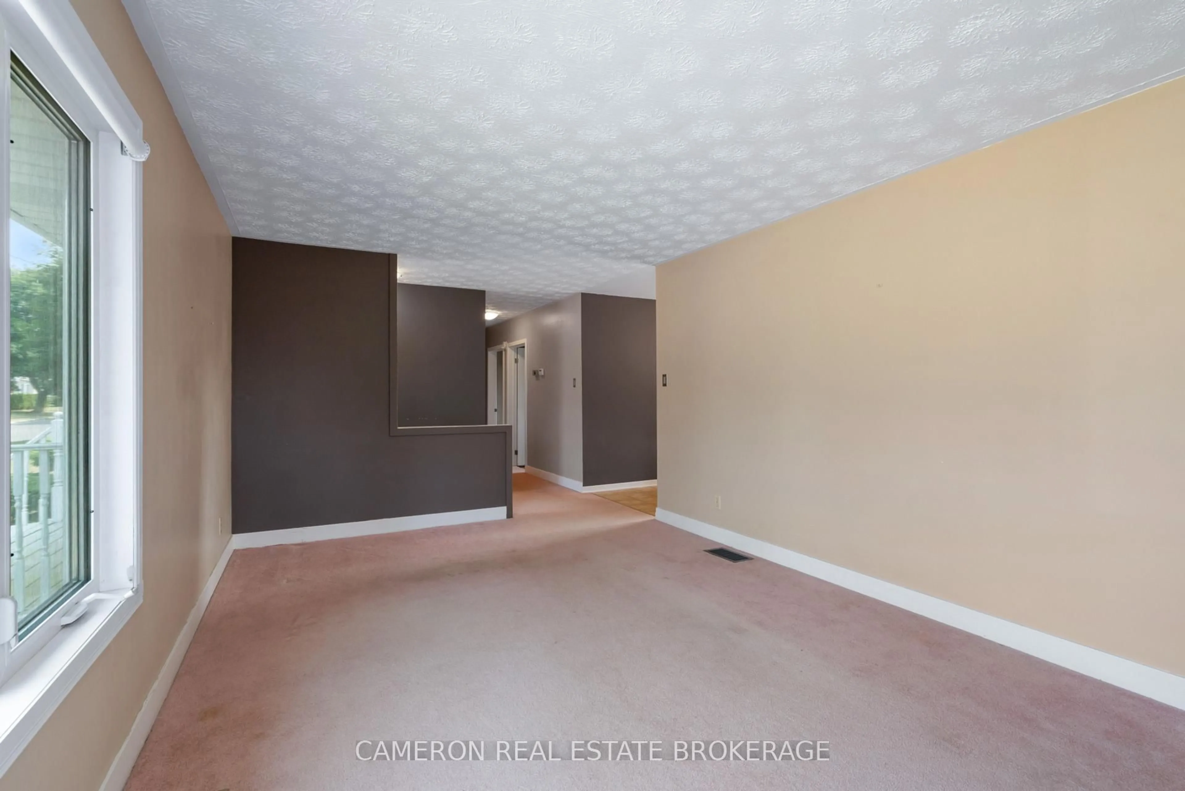 A pic of a room for 1404 Princess St, Cornwall Ontario K6J 1S7
