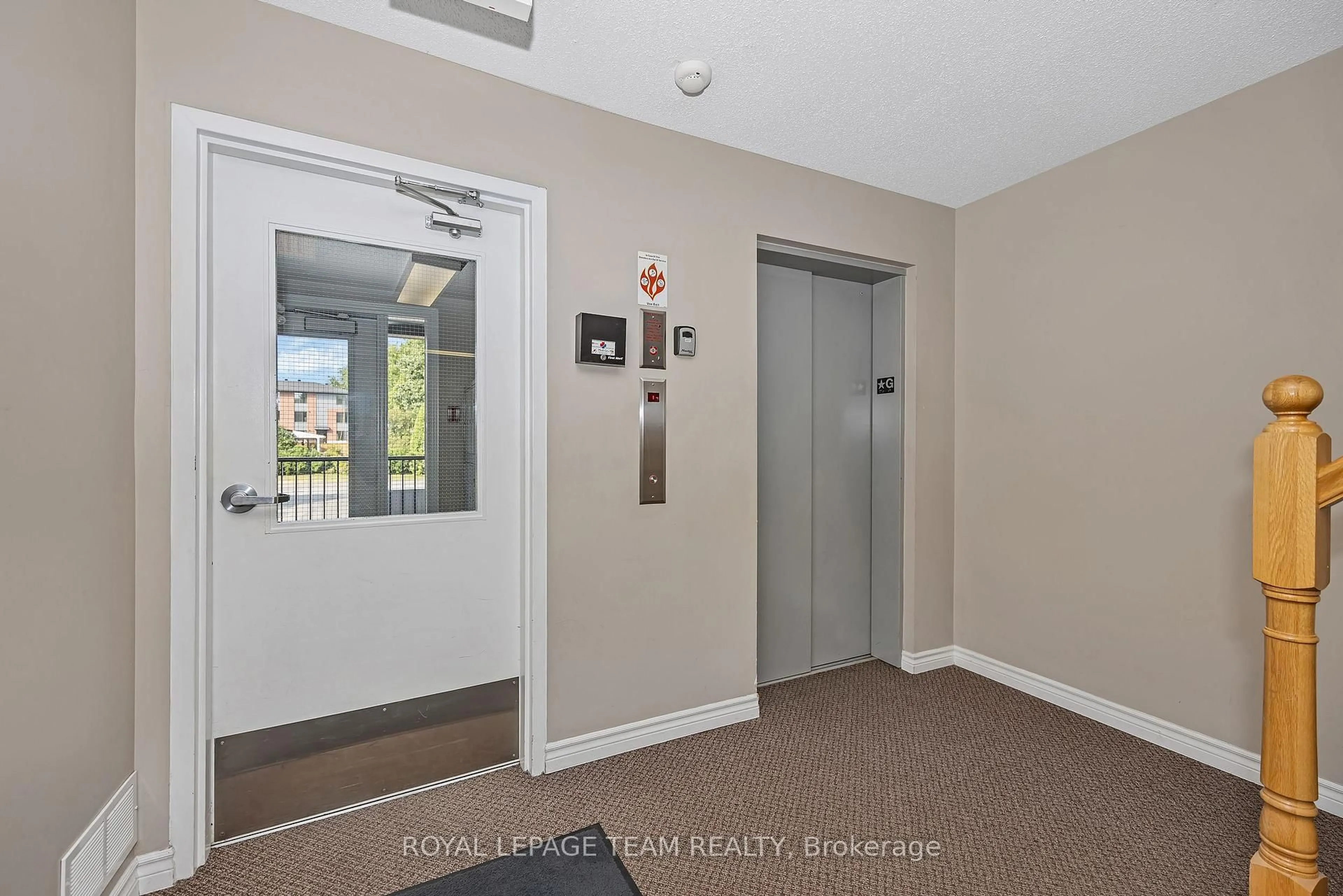 Unknown for 2 Warner St #202, Russell Ontario K4R 0B4