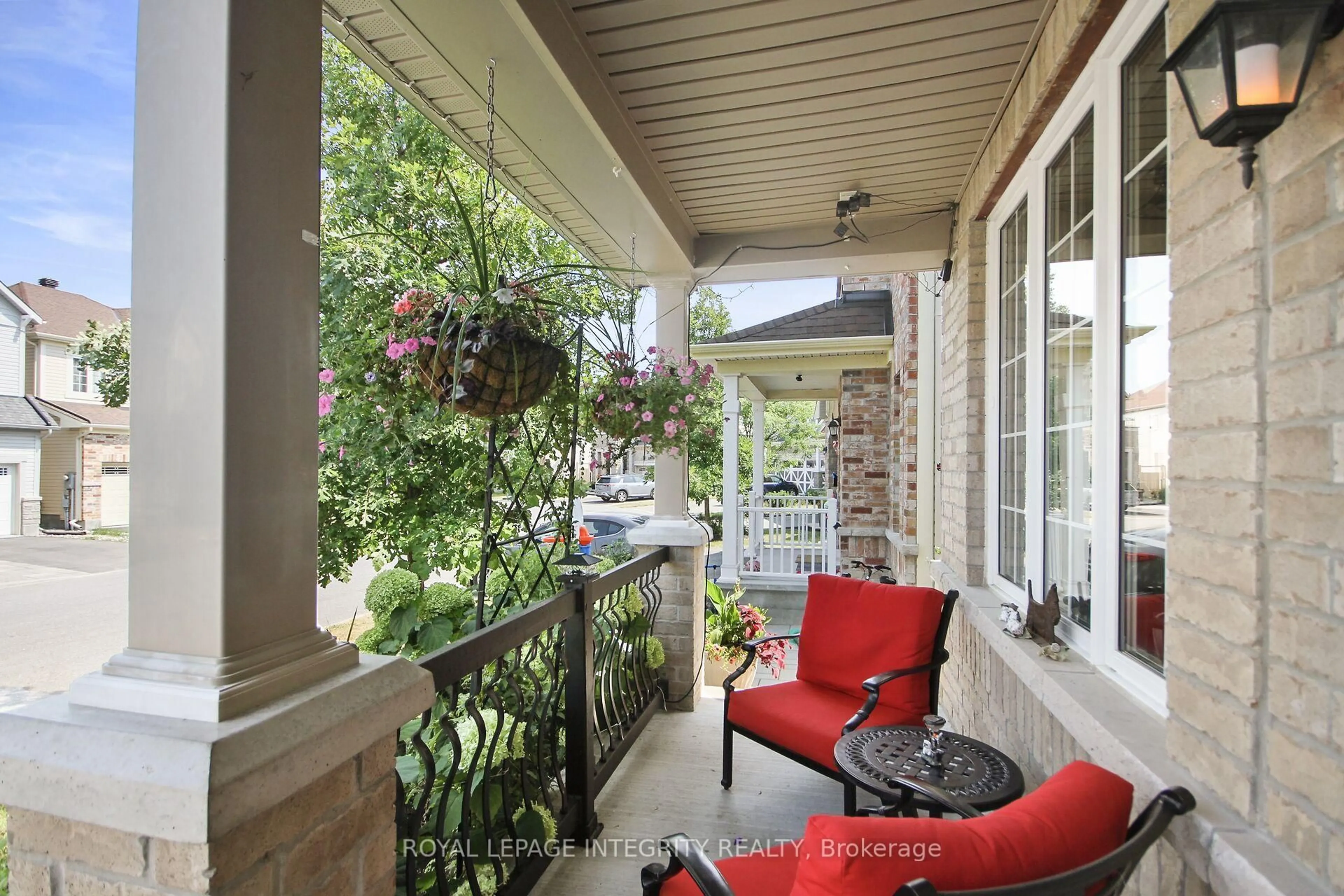 Patio, street for 318 Everglade Way, Ottawa Ontario K2M 0K9
