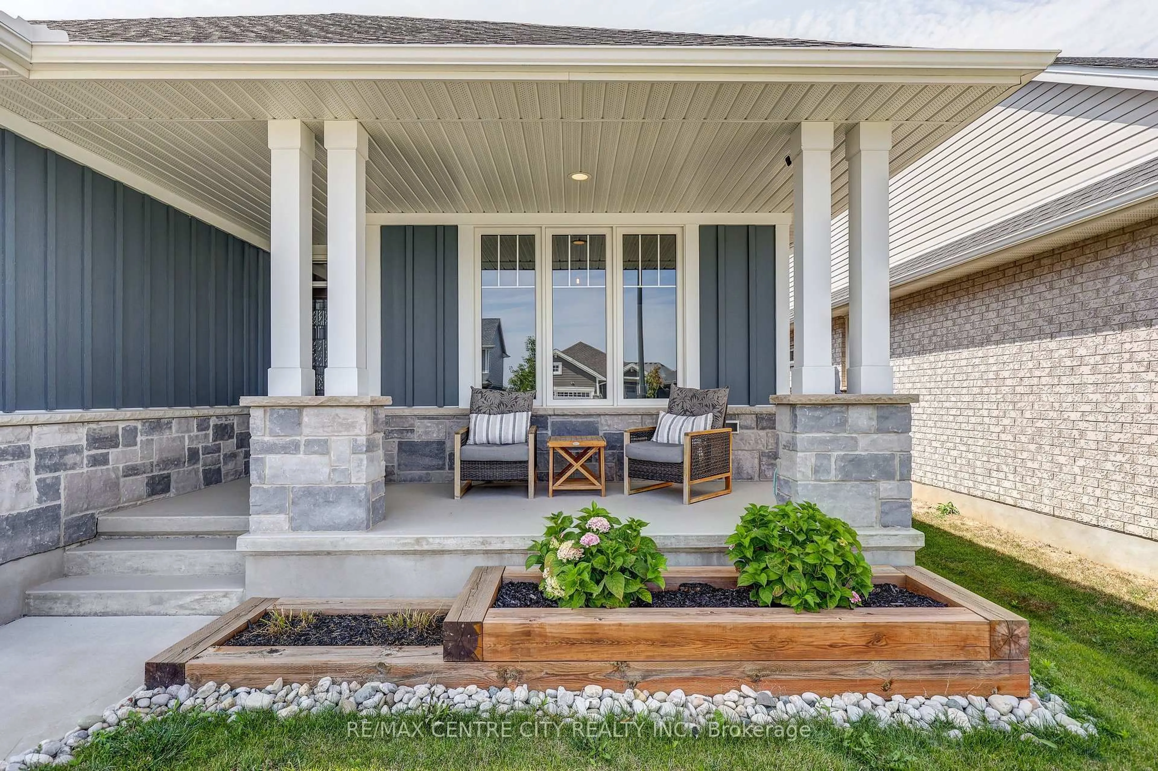 Patio, unknown for 41 Honey Bend, St. Thomas Ontario N5P 3S6