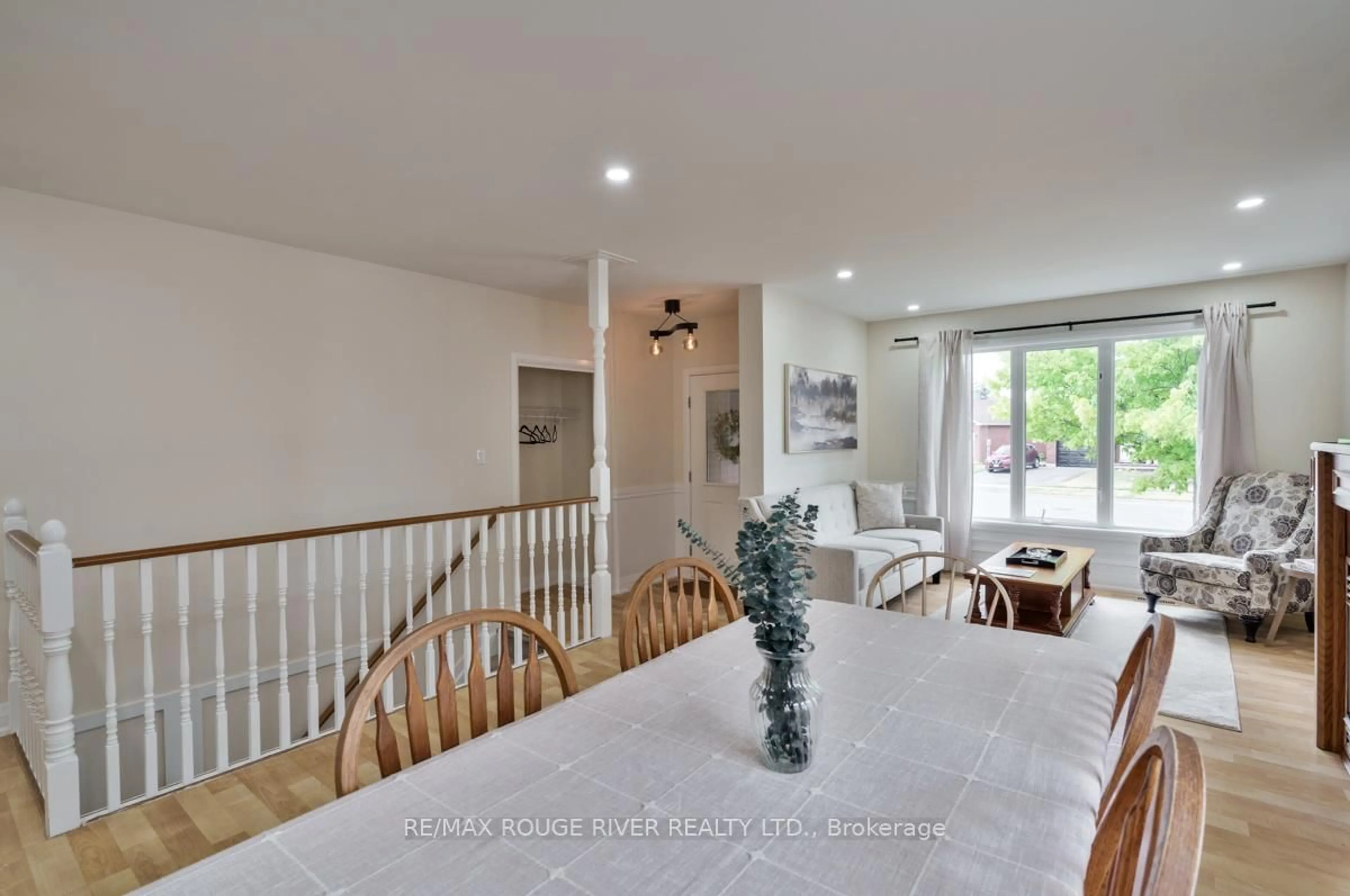 Dining room, unknown for 333 Mary St, Kawartha Lakes Ontario K9V 5X5