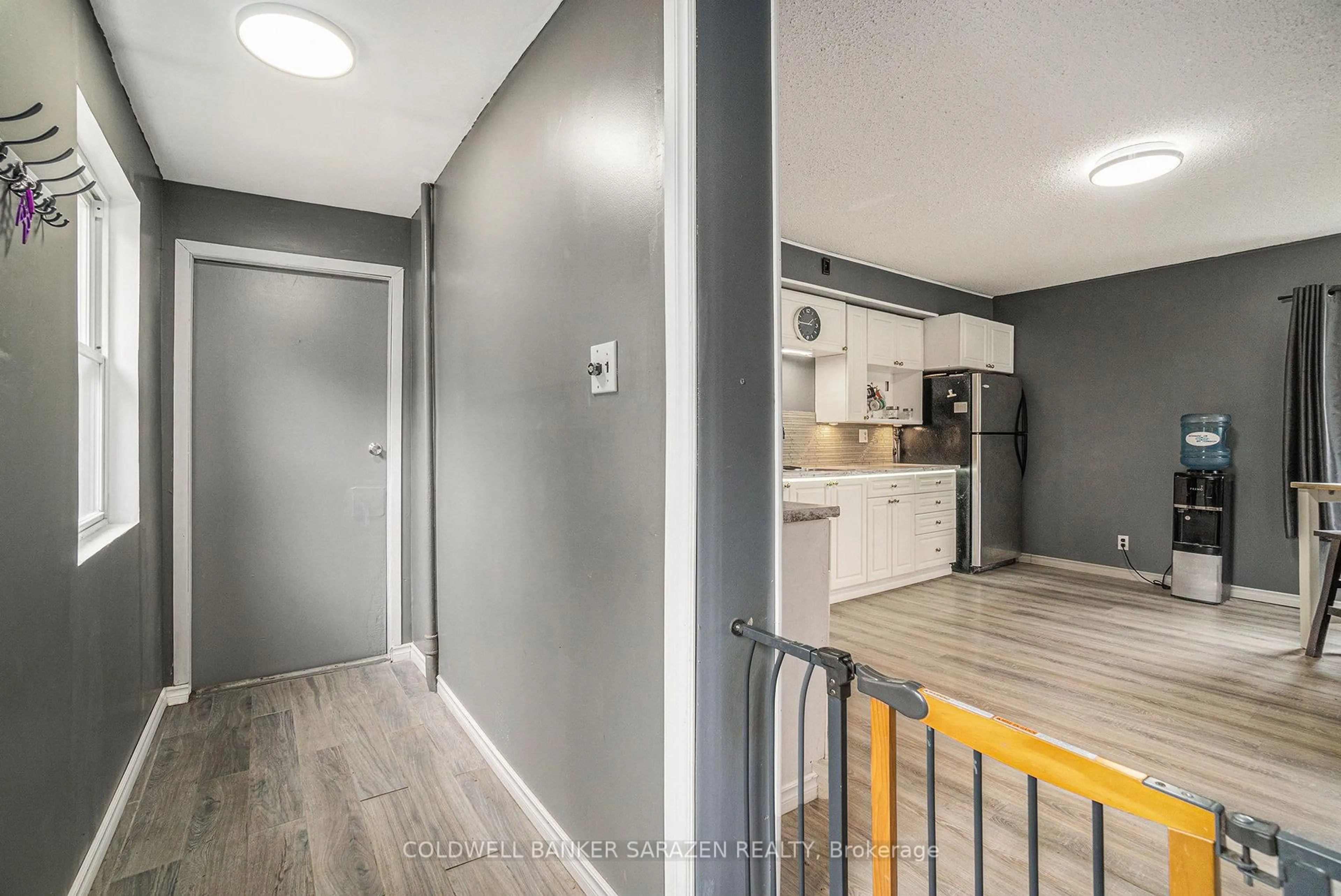 Indoor entryway for 215 Division St, McNab/Braeside Ontario K7S 3C7