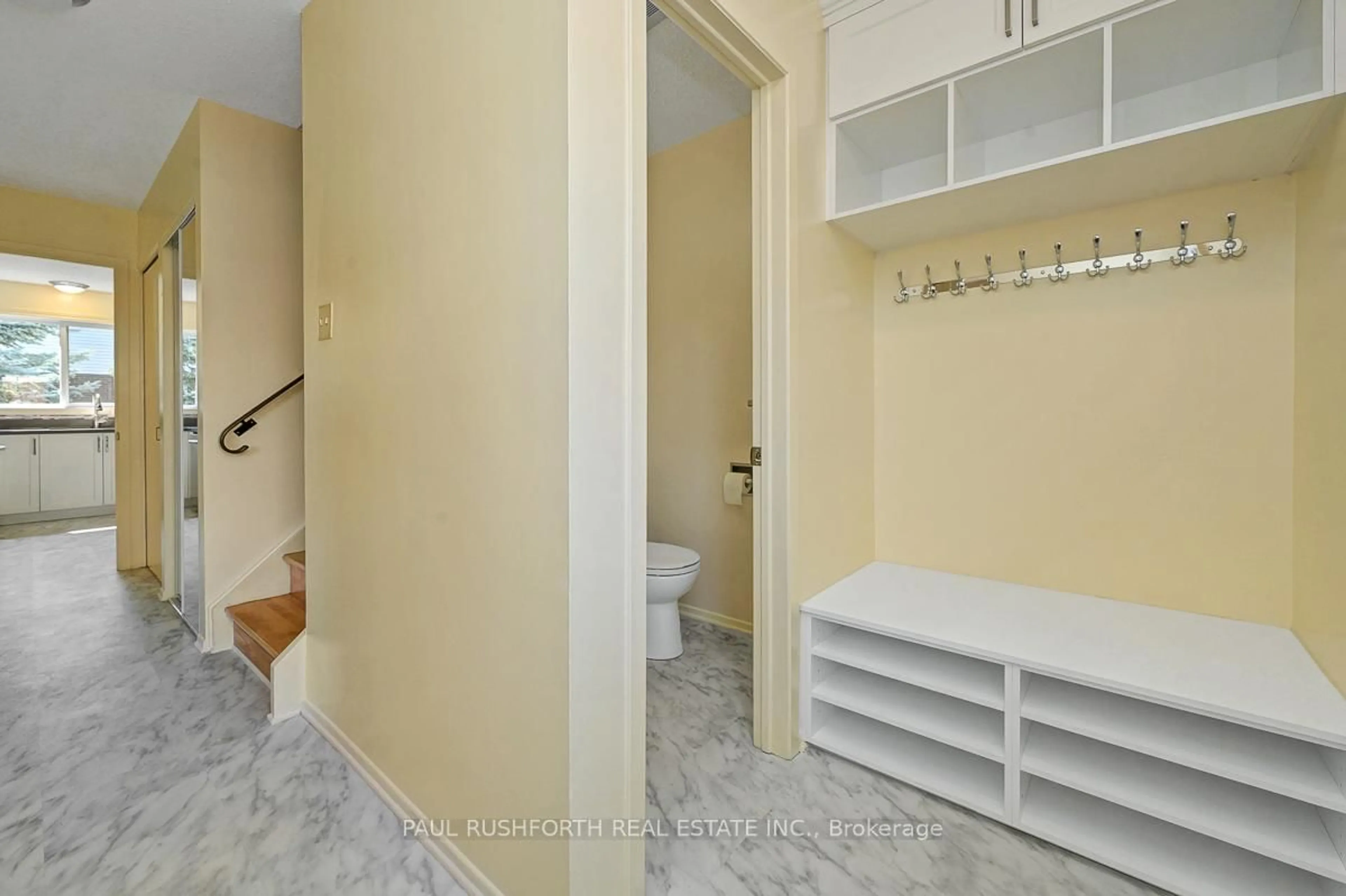 Unknown for 1585 Heron Rd #20, Ottawa Ontario K1V 9V1