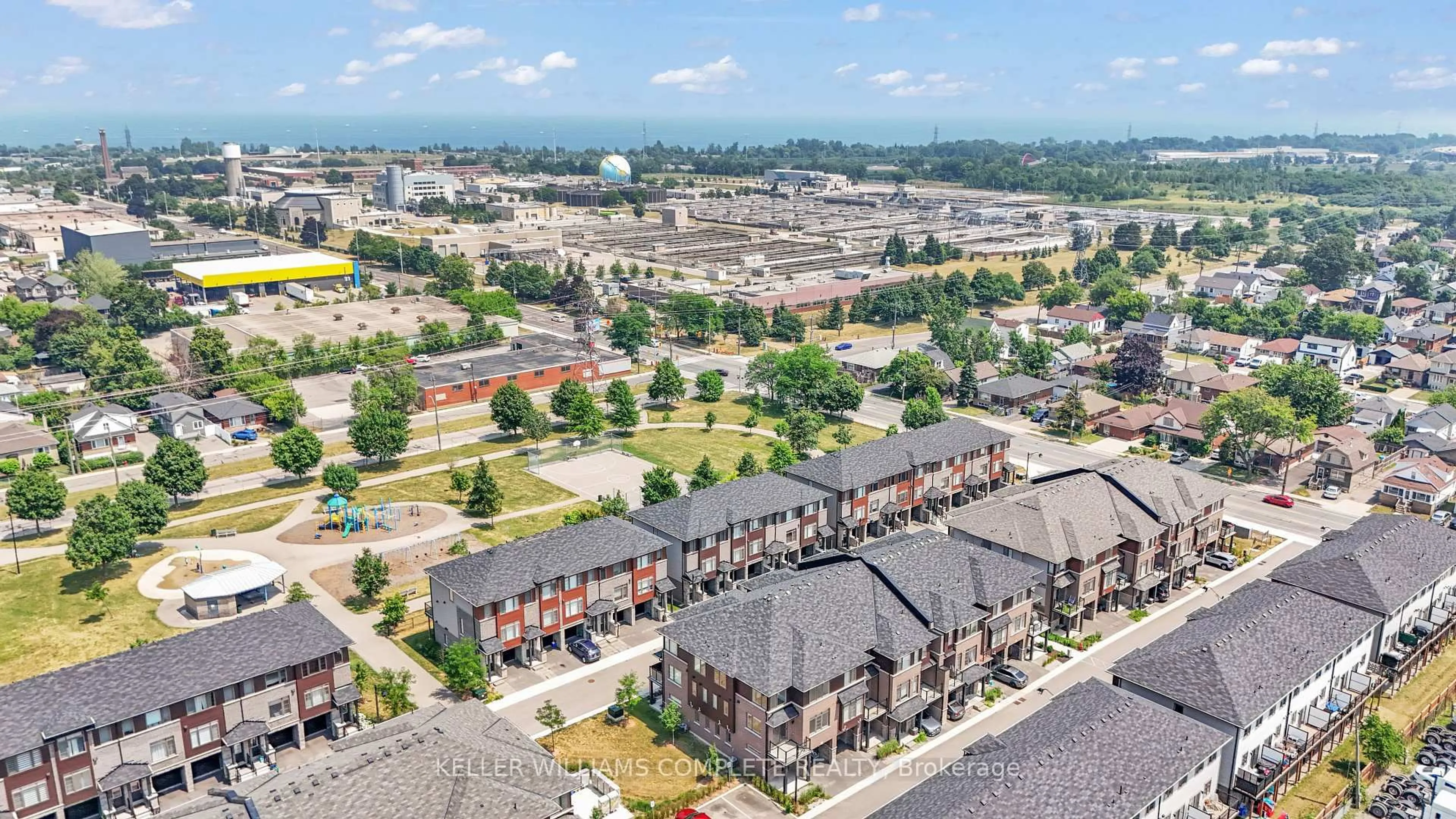 A pic from outside/outdoor area/front of a property/back of a property/a pic from drone, unknown for 575 Woodward Ave #72, Hamilton Ontario L8H 0B3