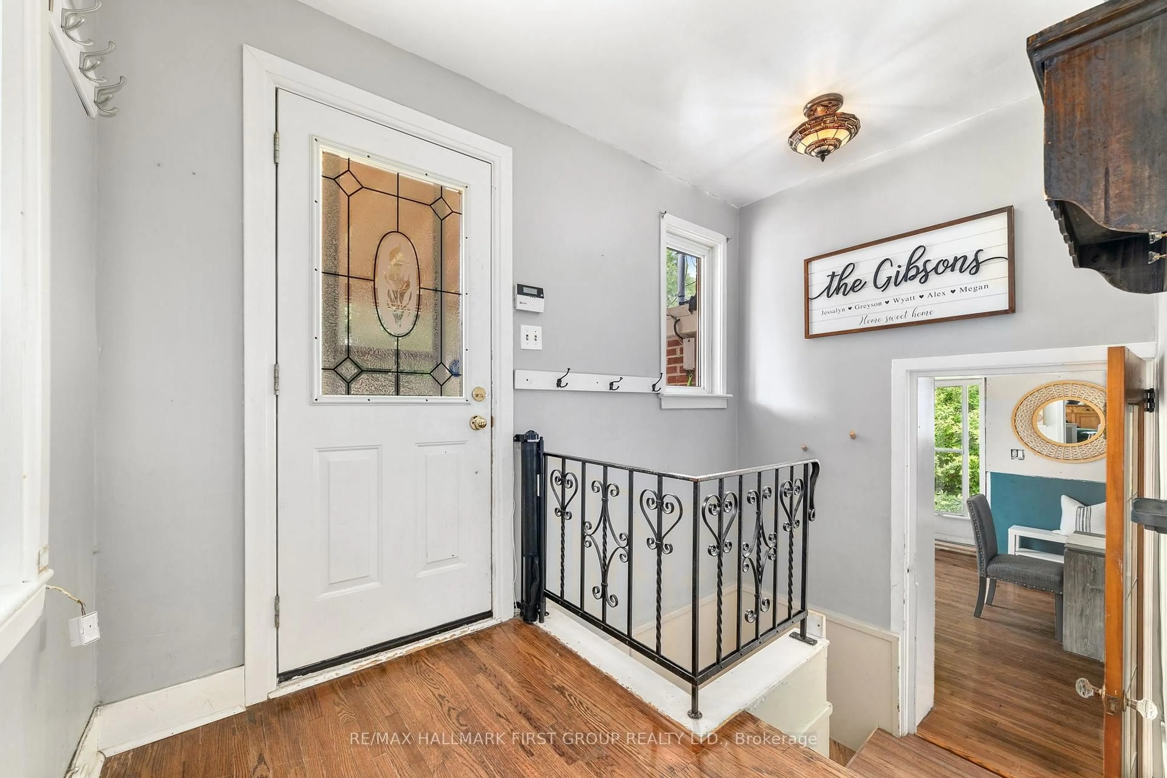 Indoor entryway for 67 Strachan St, Port Hope Ontario L1A 1H8