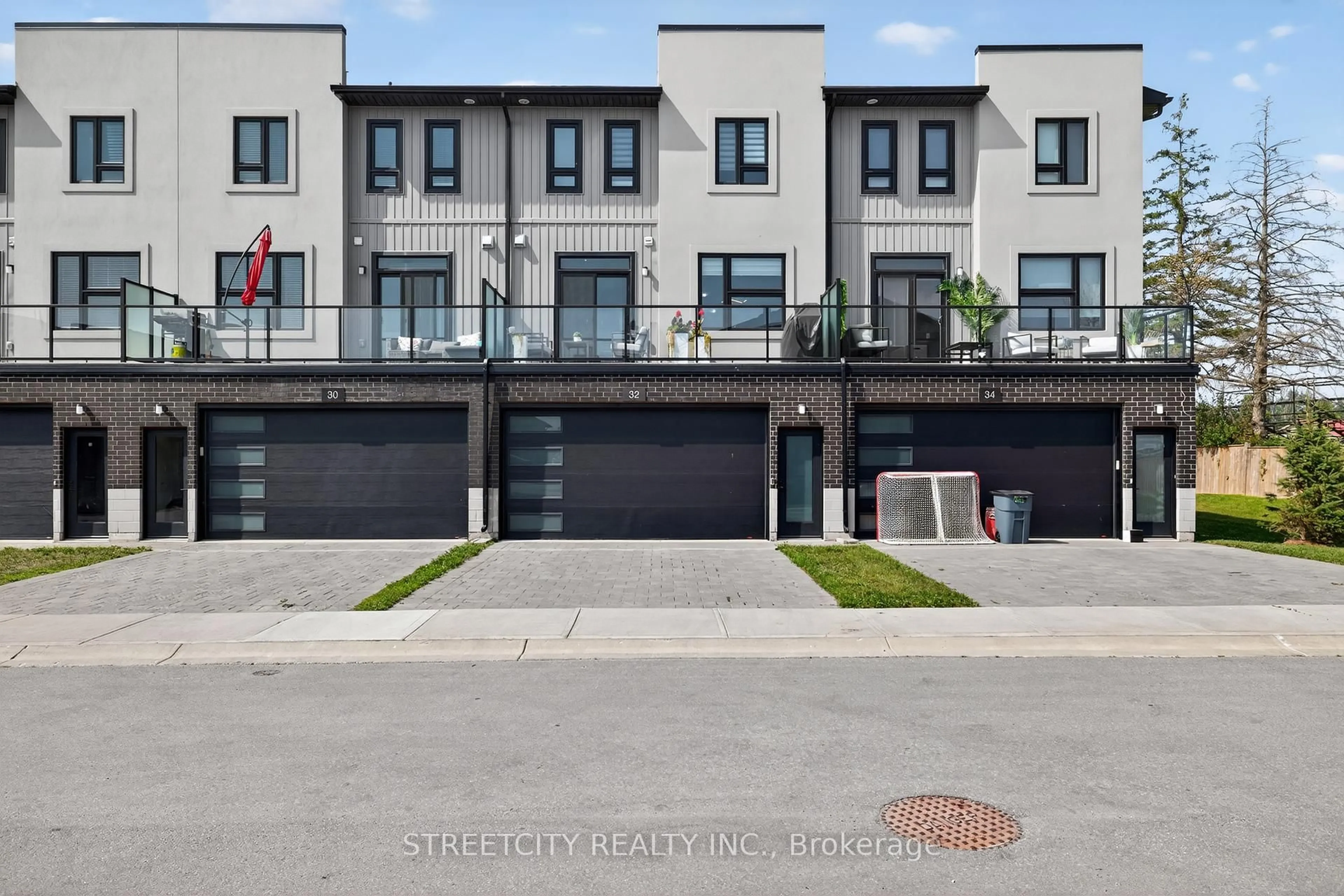 Unknown for 3380 Singleton Ave #32, London South Ontario N6L 0E8