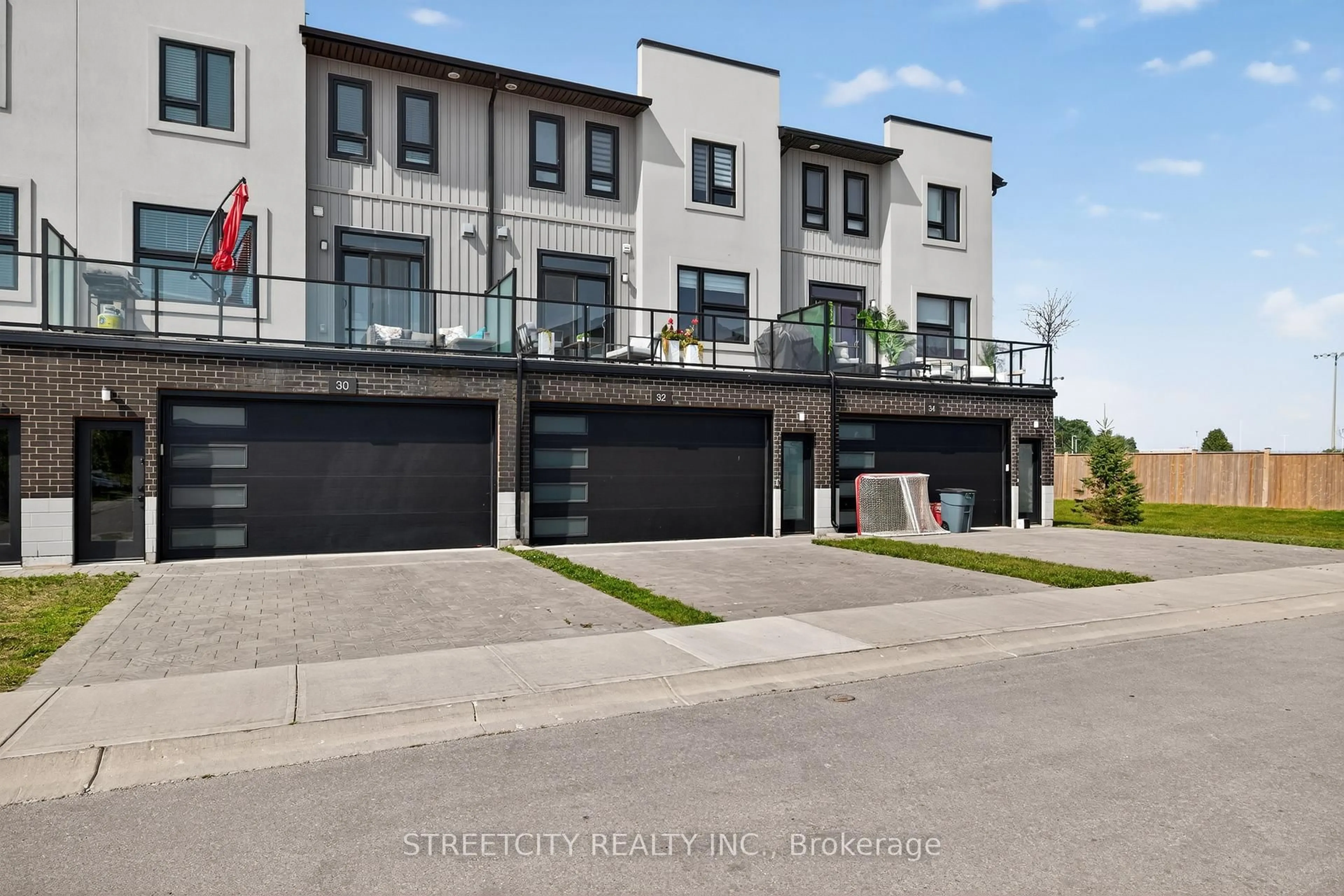 Unknown for 3380 Singleton Ave #32, London South Ontario N6L 0E8