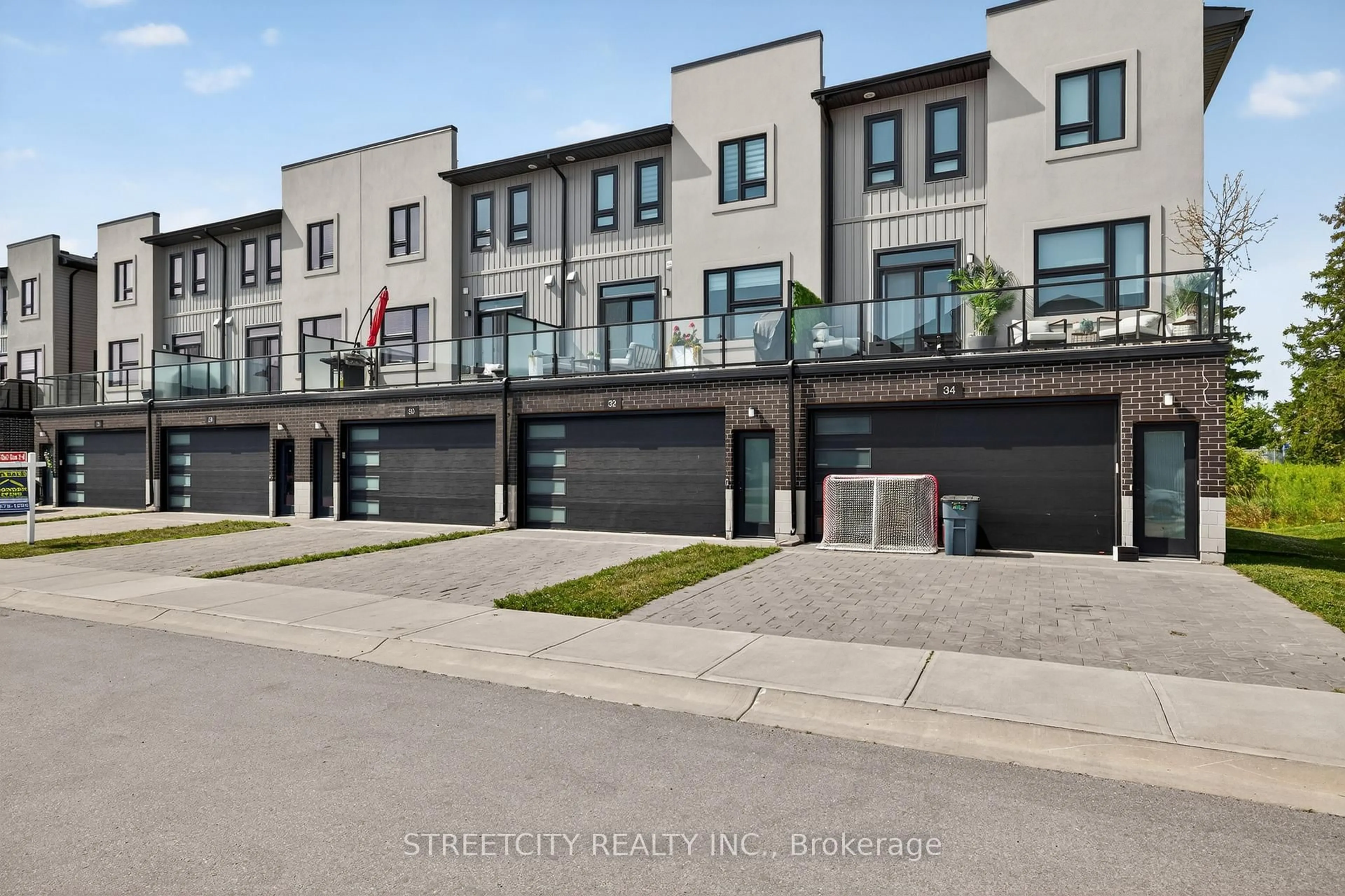 Unknown for 3380 Singleton Ave #32, London South Ontario N6L 0E8
