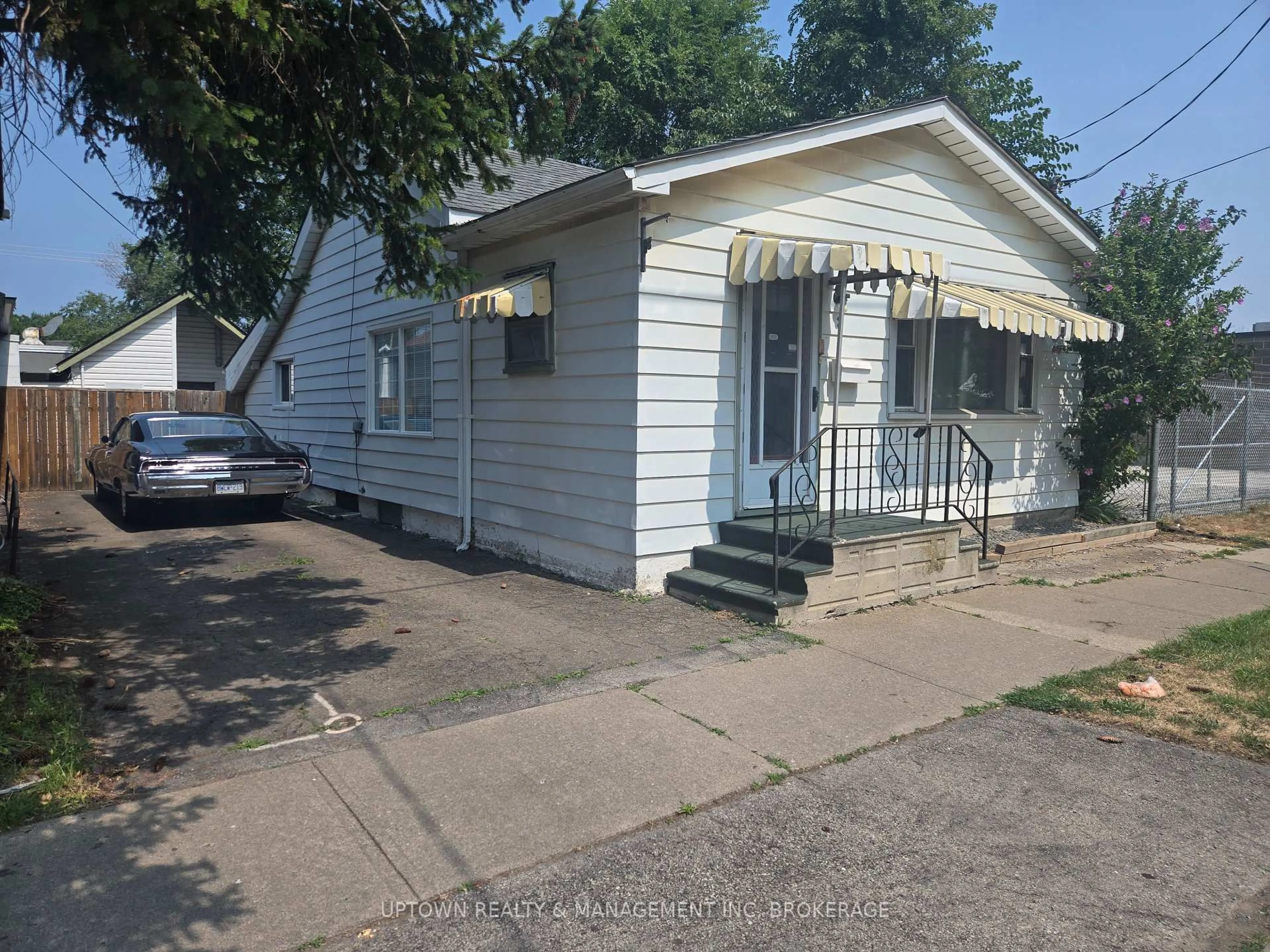 Unknown for 3 North St, St. Catharines Ontario L2R 5G3
