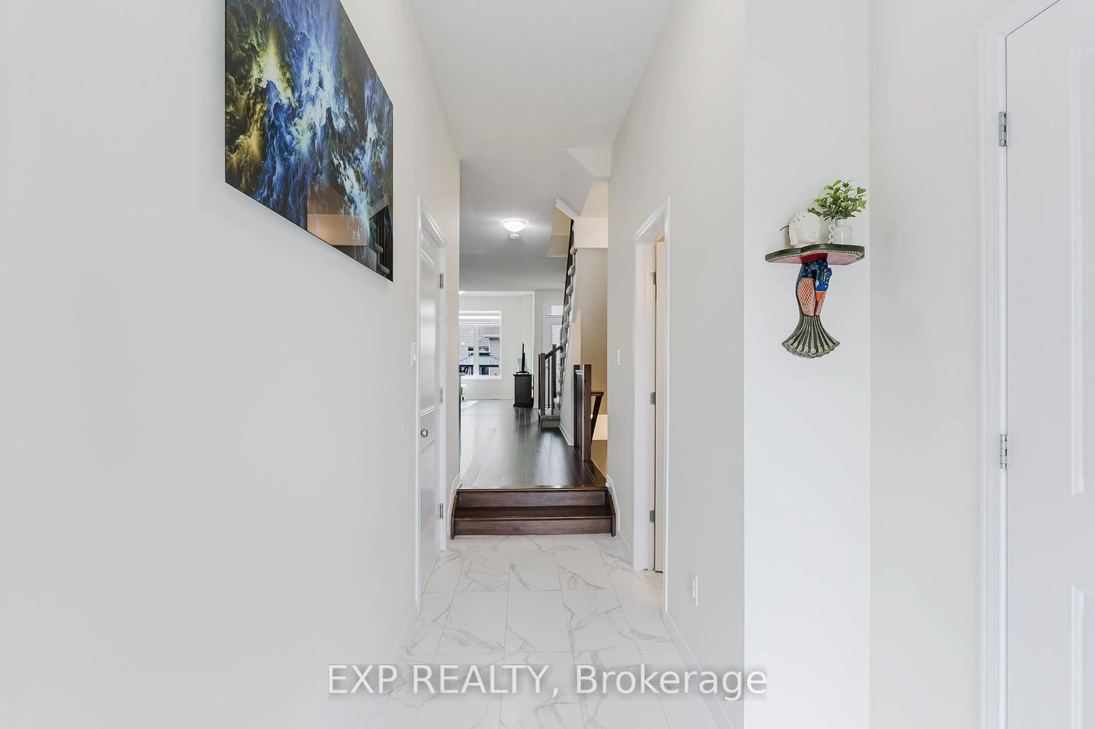Indoor entryway for 56 Jardiniere St, Ottawa Ontario K2S 2K3