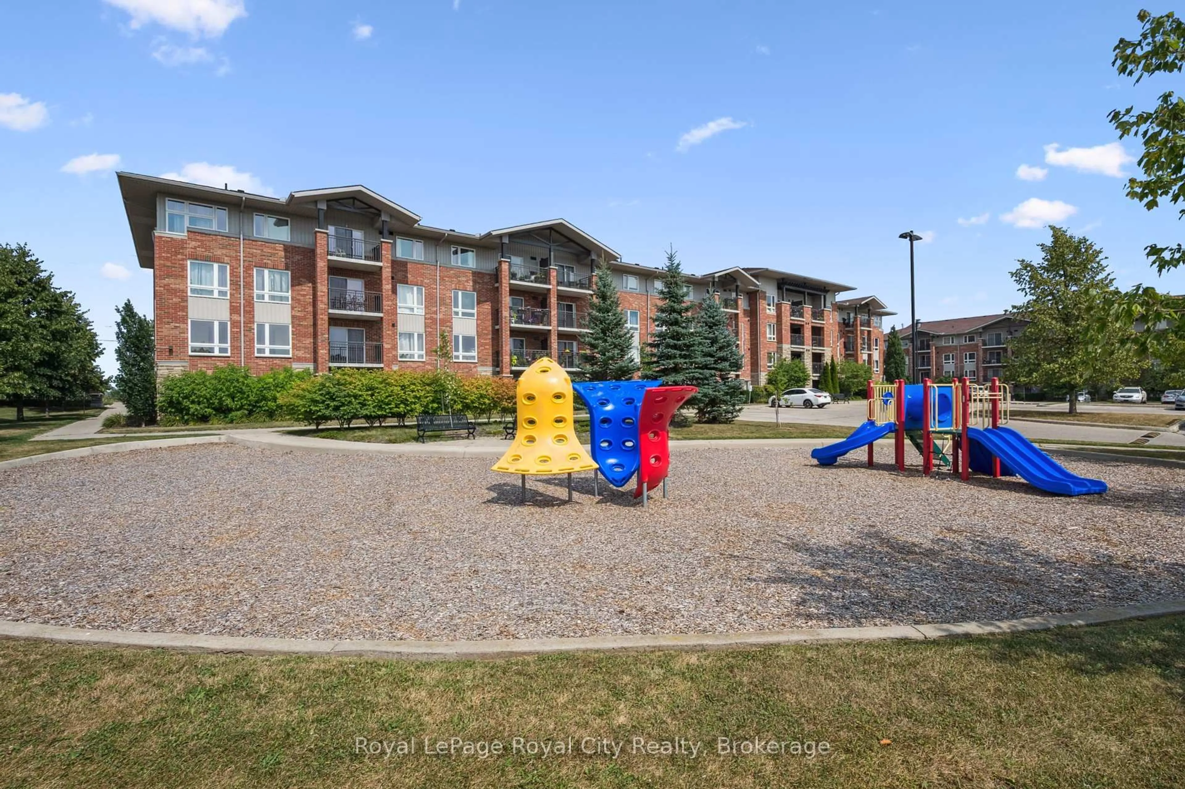 Patio, building for 60 Lynnmore St #313, Guelph Ontario N1L 0J8